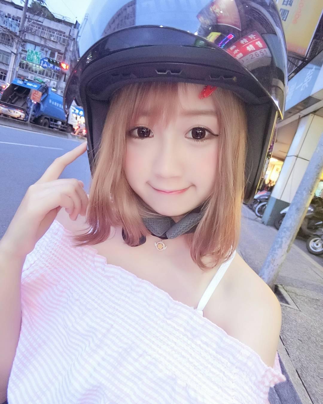超甜美萌妹周奕瑜 深藏不露的好身材