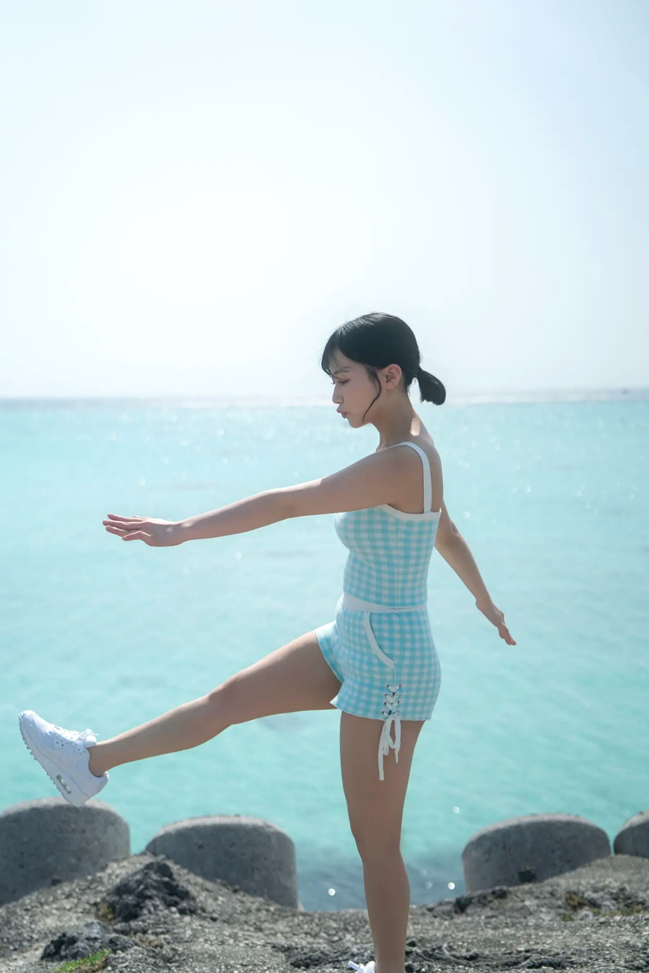 田中美久 - Sweet Escape 日本清新家居海边美腿写真