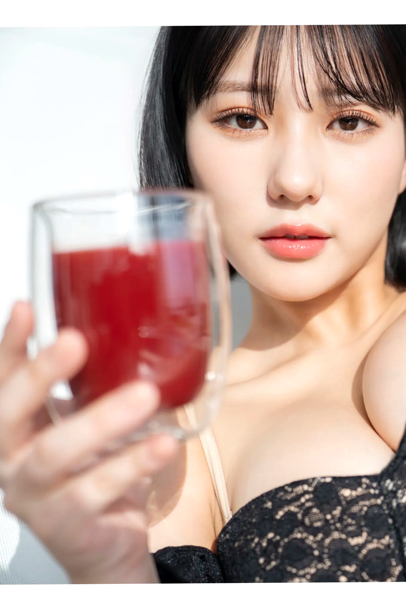 田中美久 - Sweet Escape 日本清新家居海边美腿写真