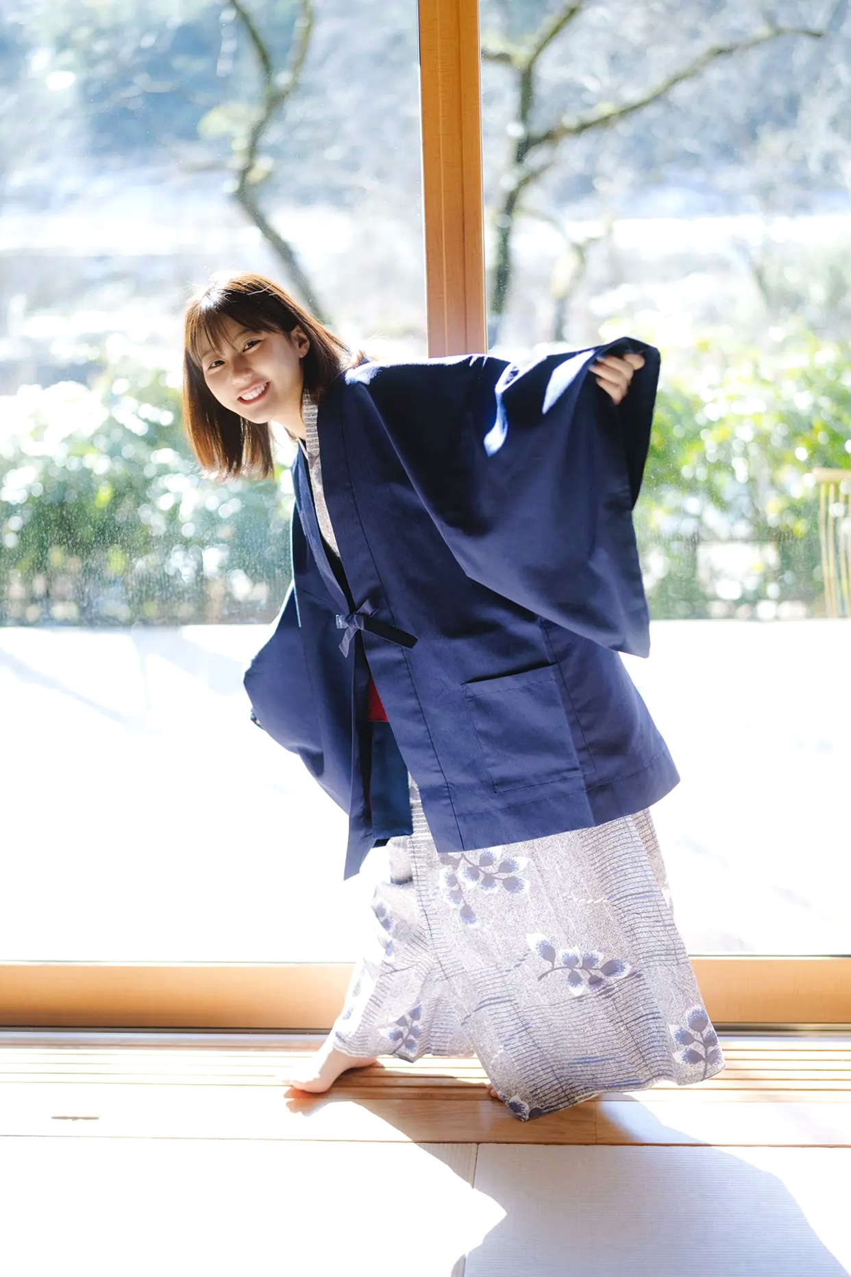 田中美久 - 銀世界 日本女神性感内衣与雪景写真