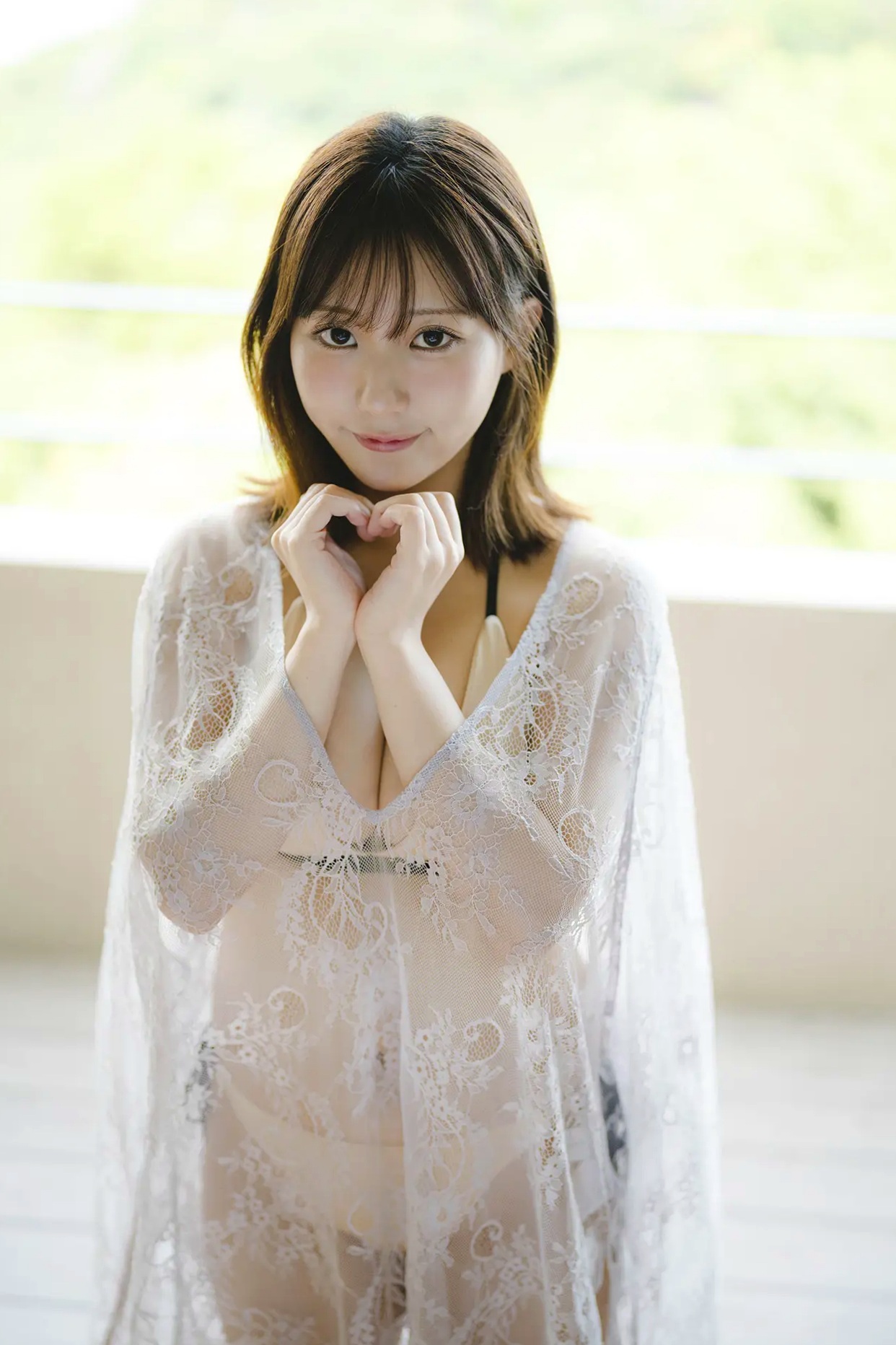 田中美久《ひとりじめ》写真集:清纯童颜与性感比基尼的纯欲魅惑