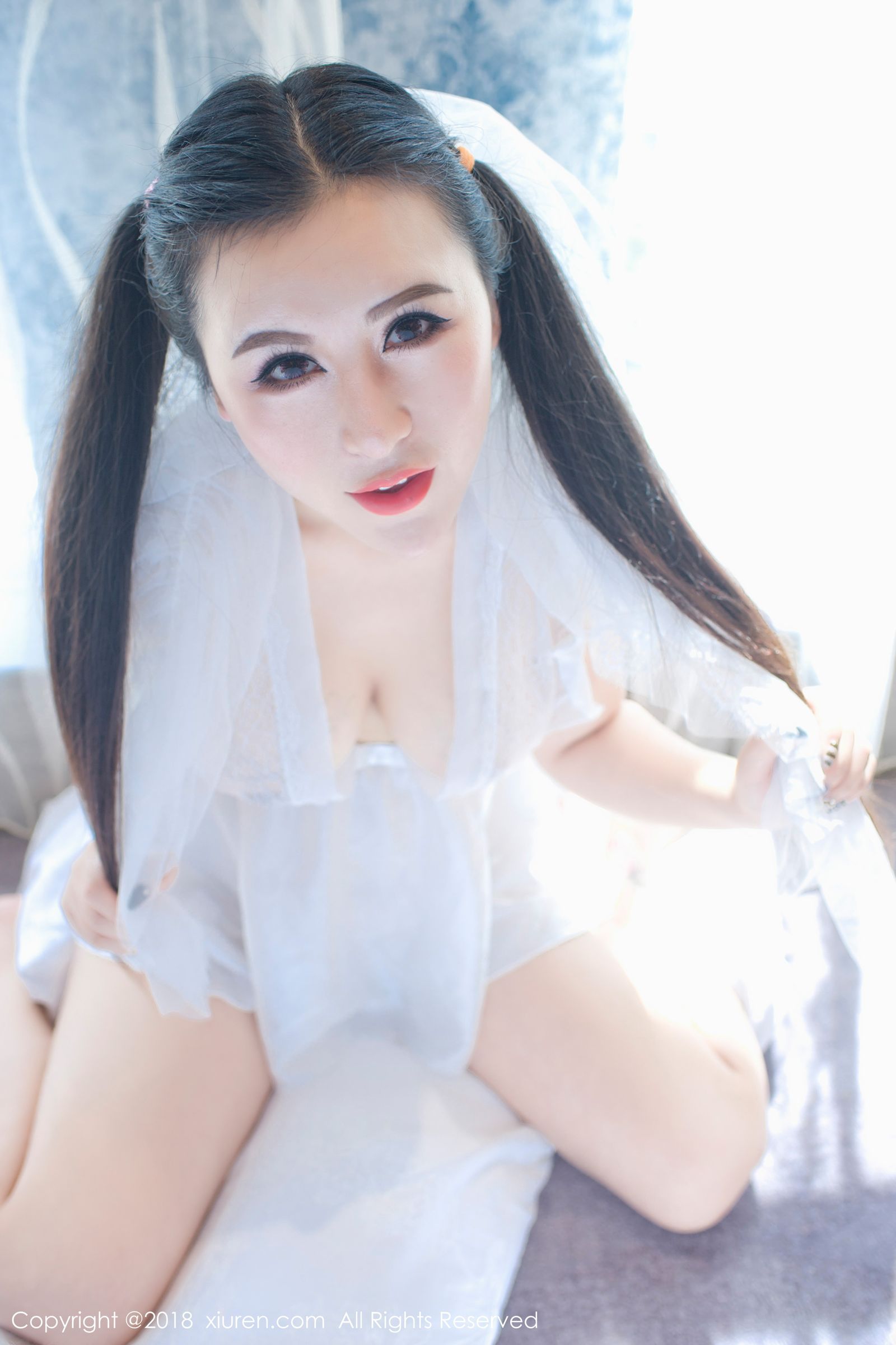 新晋大模MODEL伊若 白色蕾丝带状死库水