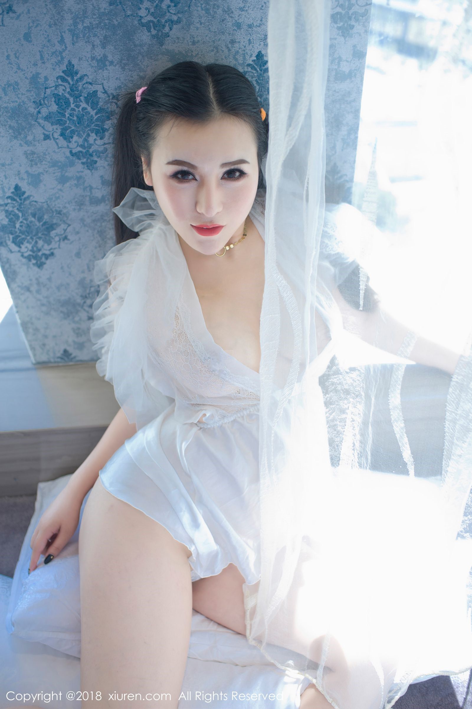 新晋大模MODEL伊若 白色蕾丝带状死库水