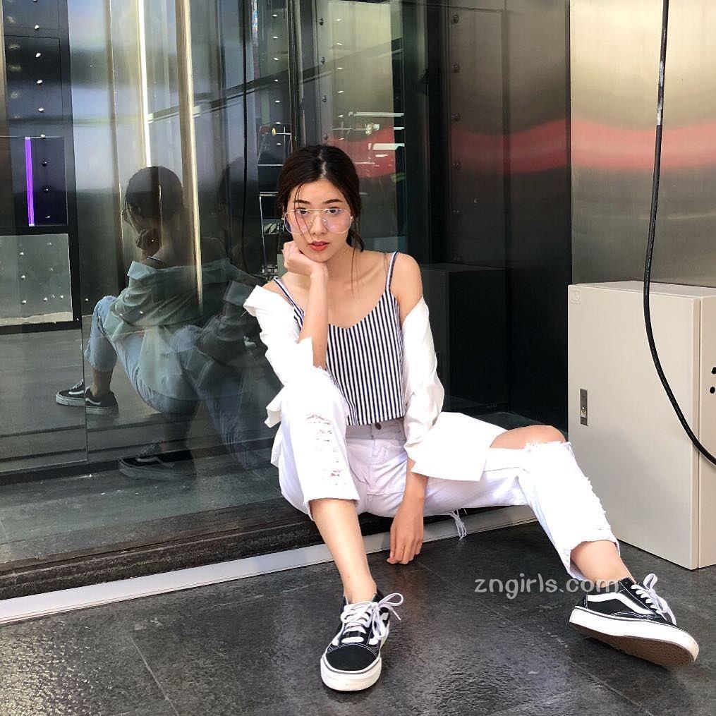 泰国网红美女Mean 甜美可人模特儿