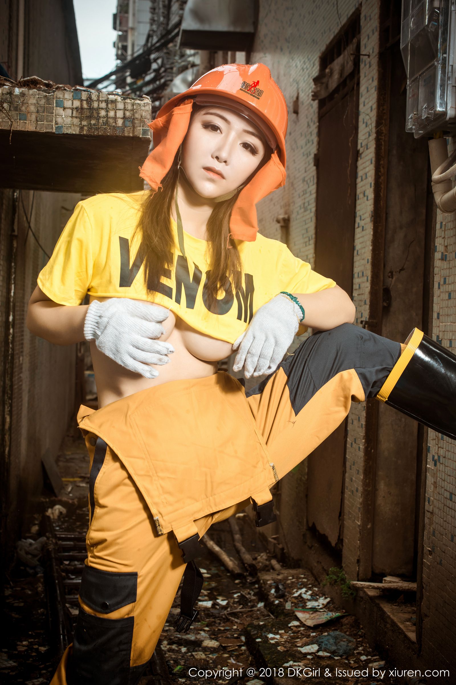 娇艳美人媛美人 工装出动性感狂野