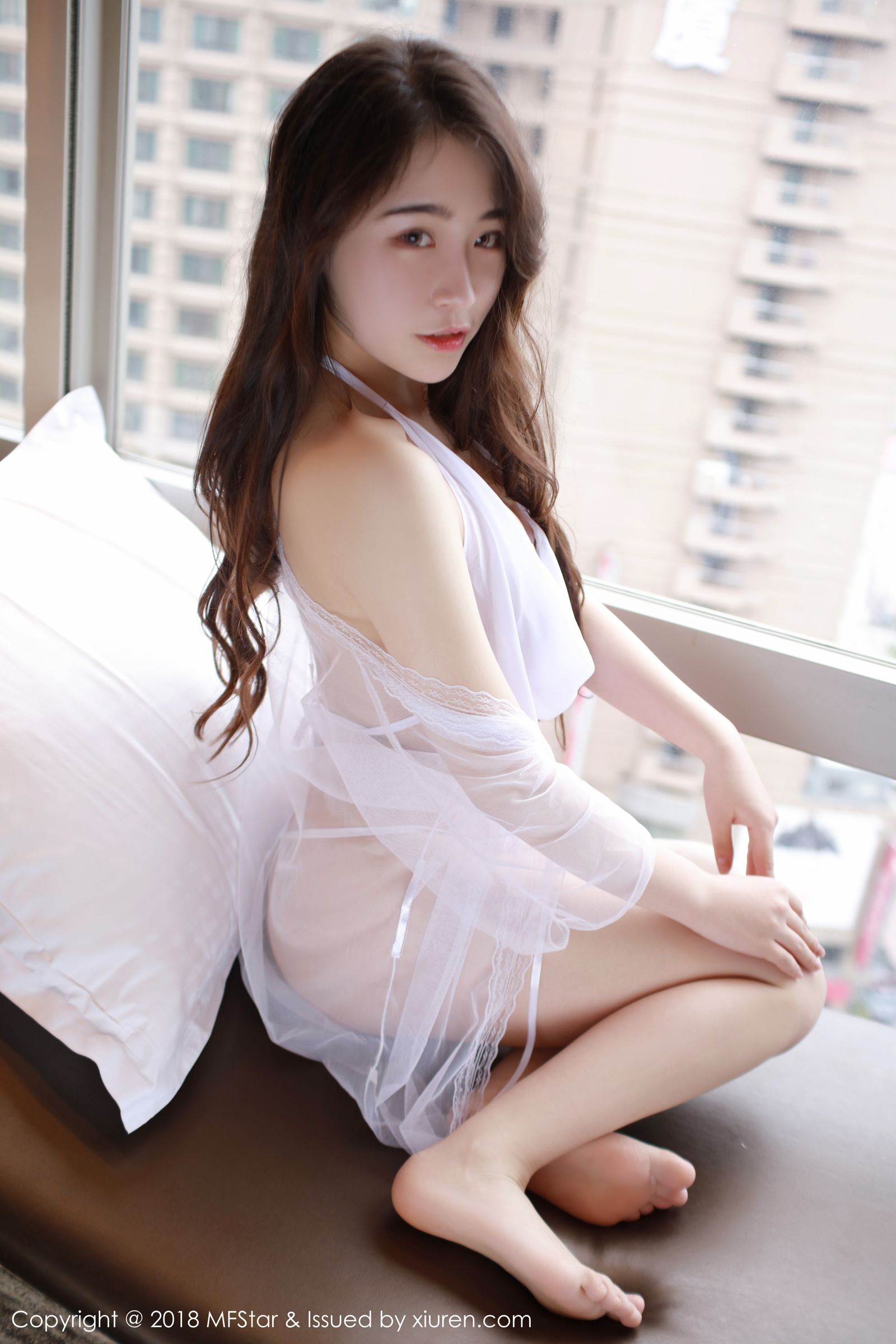 新人模特宅兔兔 女儿羞态娇艳无伦