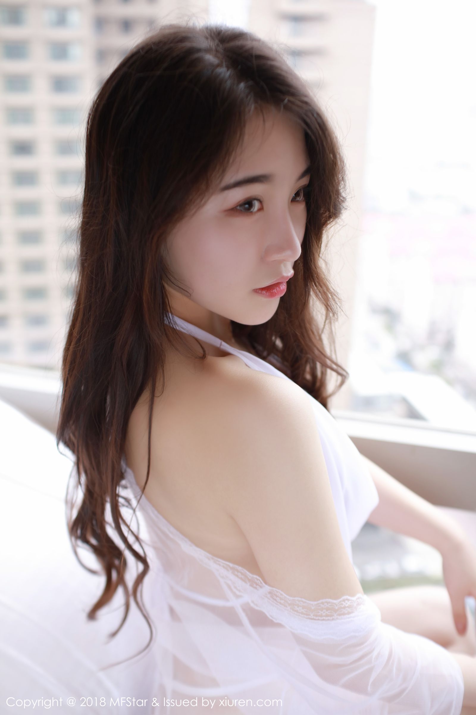 新人模特宅兔兔 女儿羞态娇艳无伦
