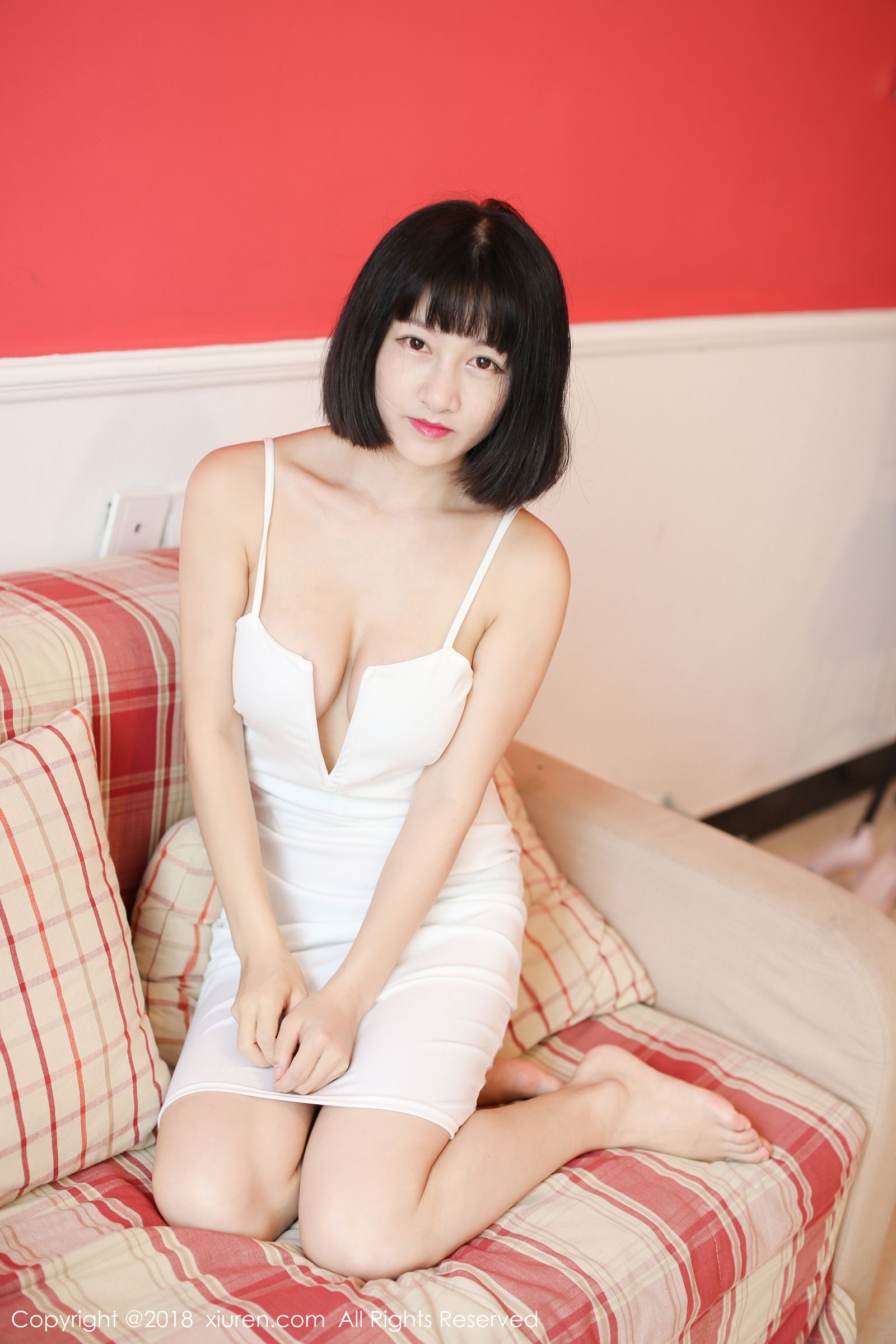 新人模特小探戈 酥胸似银玉体浑雪