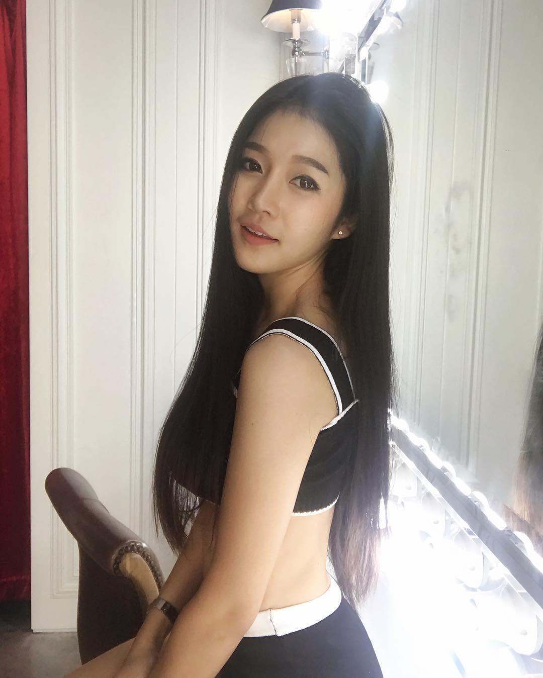 Eva Ava- 泰國Playboy兔女郎