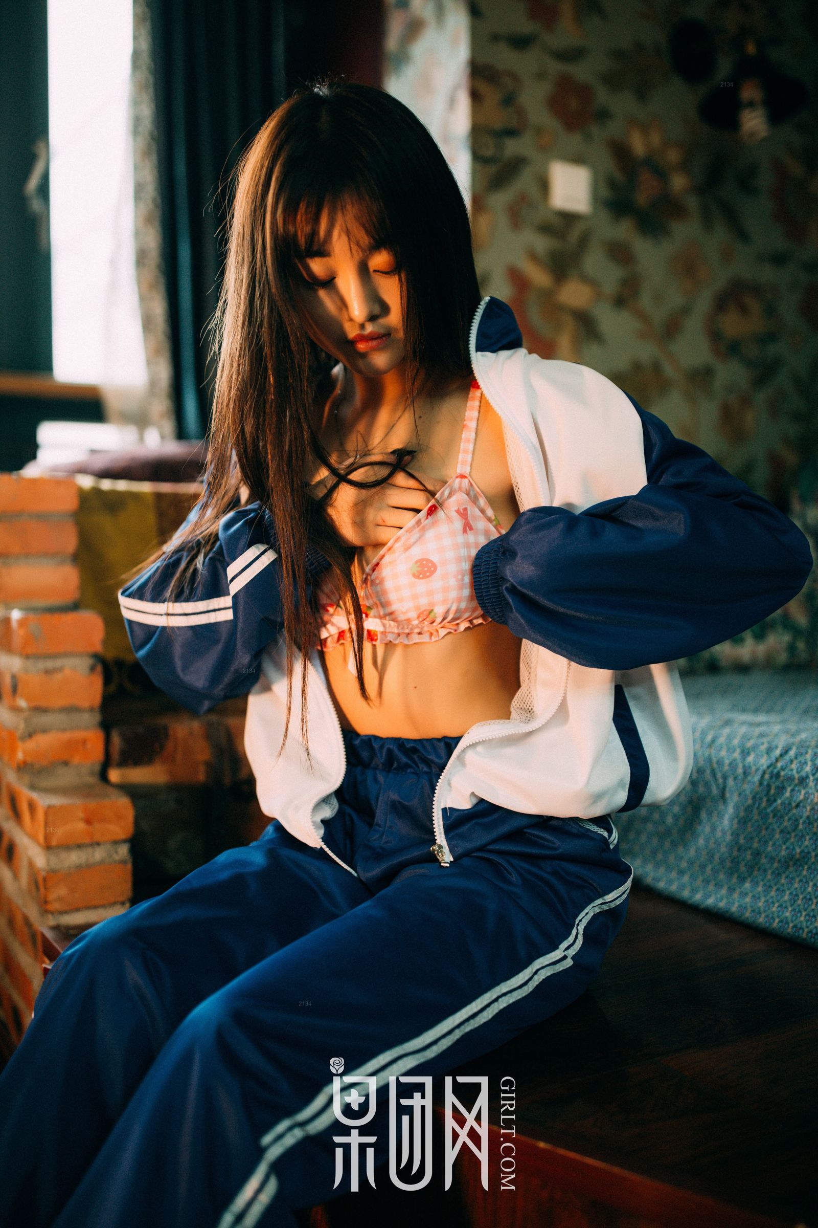 学生妹妹的校服风情!