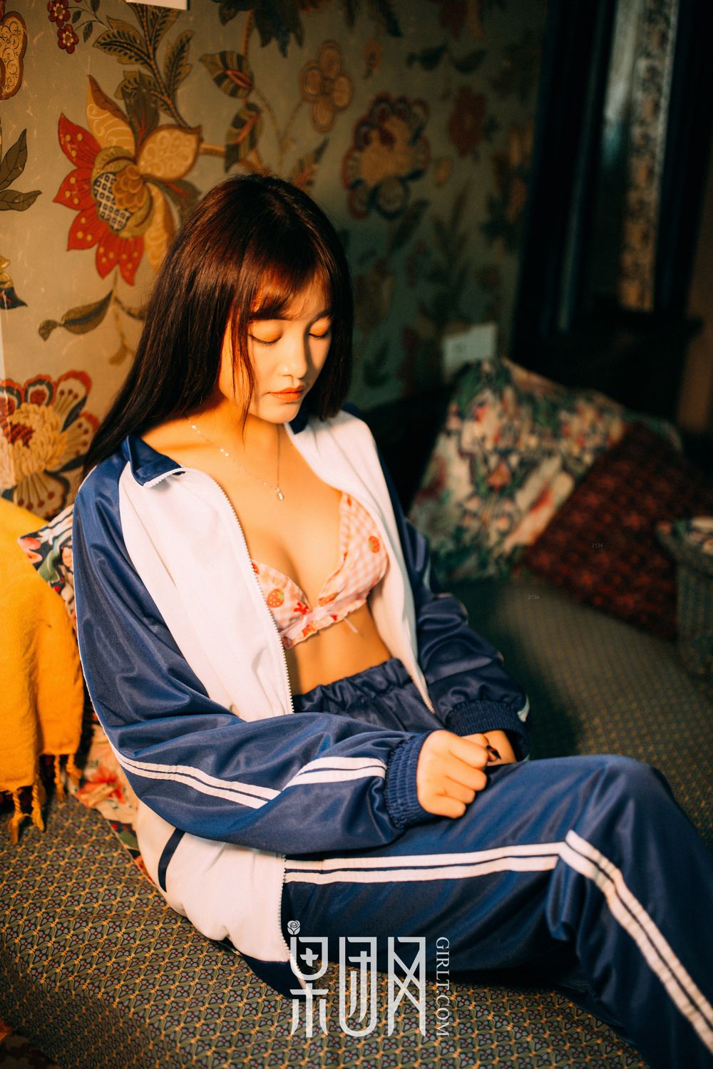 学生妹妹的校服风情!
