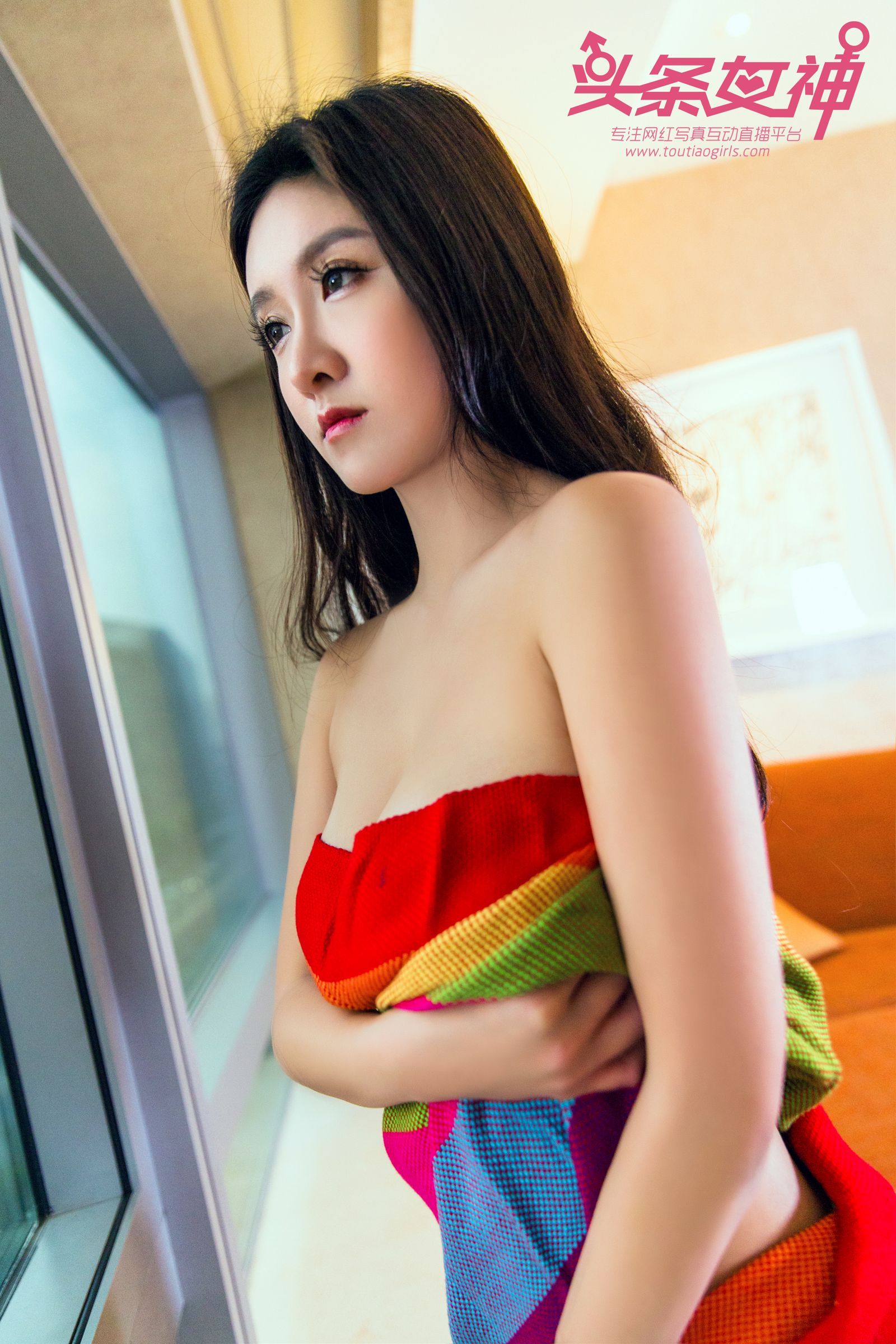 花房姑娘Janny 透视薄纱五彩裙