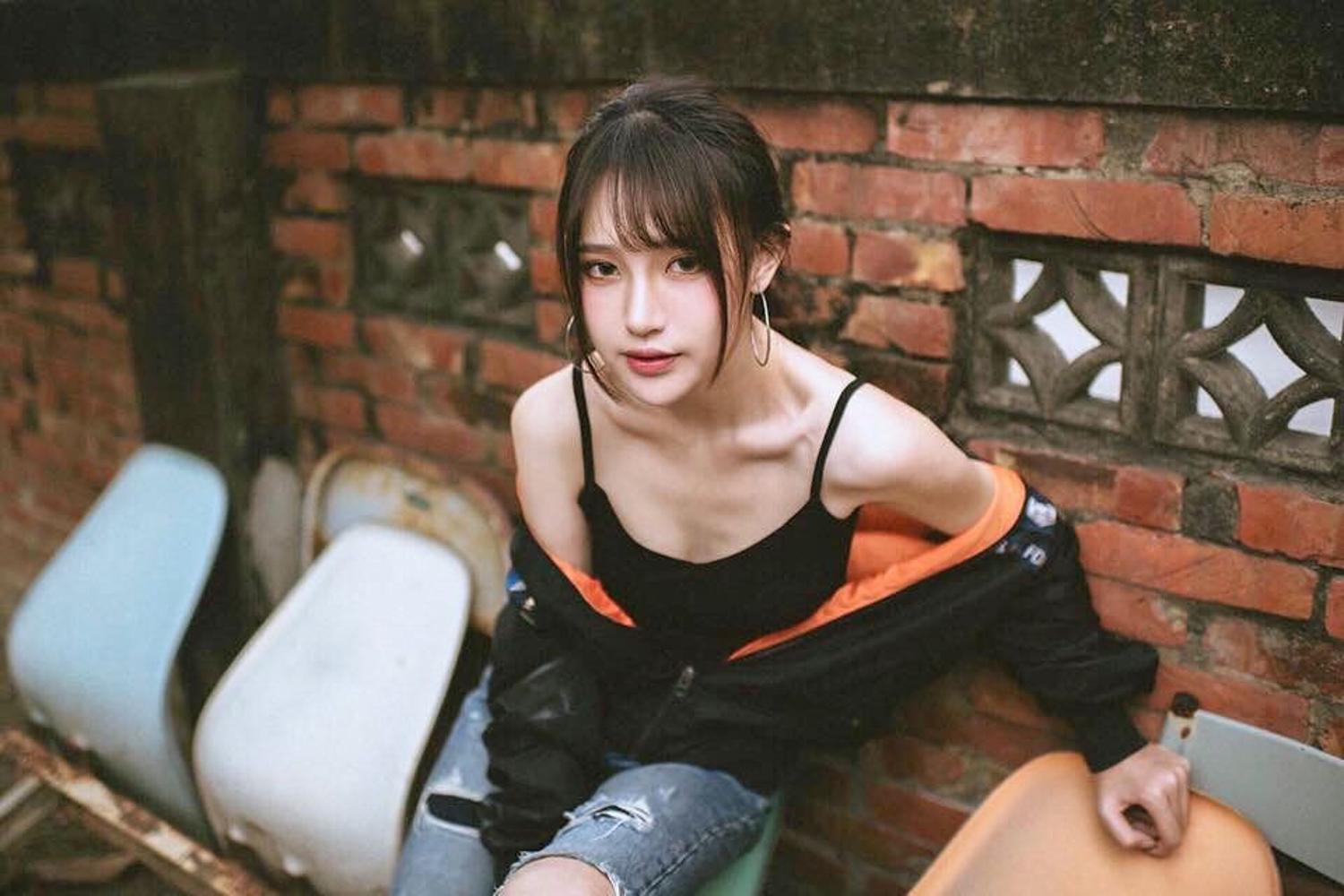 高雄女神比比儿 「甜美学生妹」出没