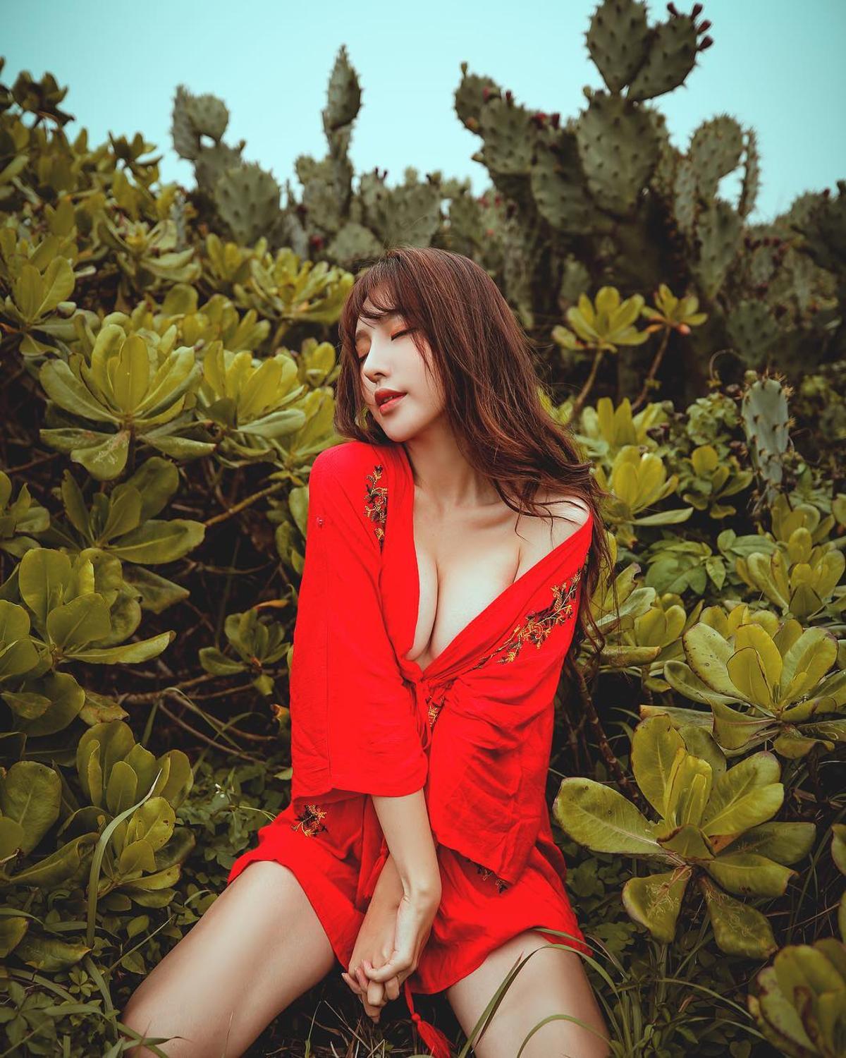 高雄女神比比儿 「甜美学生妹」出没