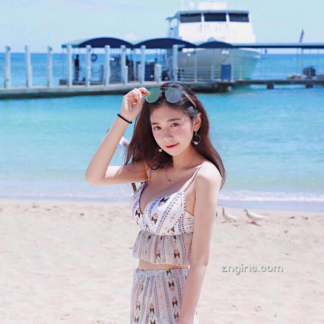 留美神级正妹「Cindy Huang」微甜又带点凶!
