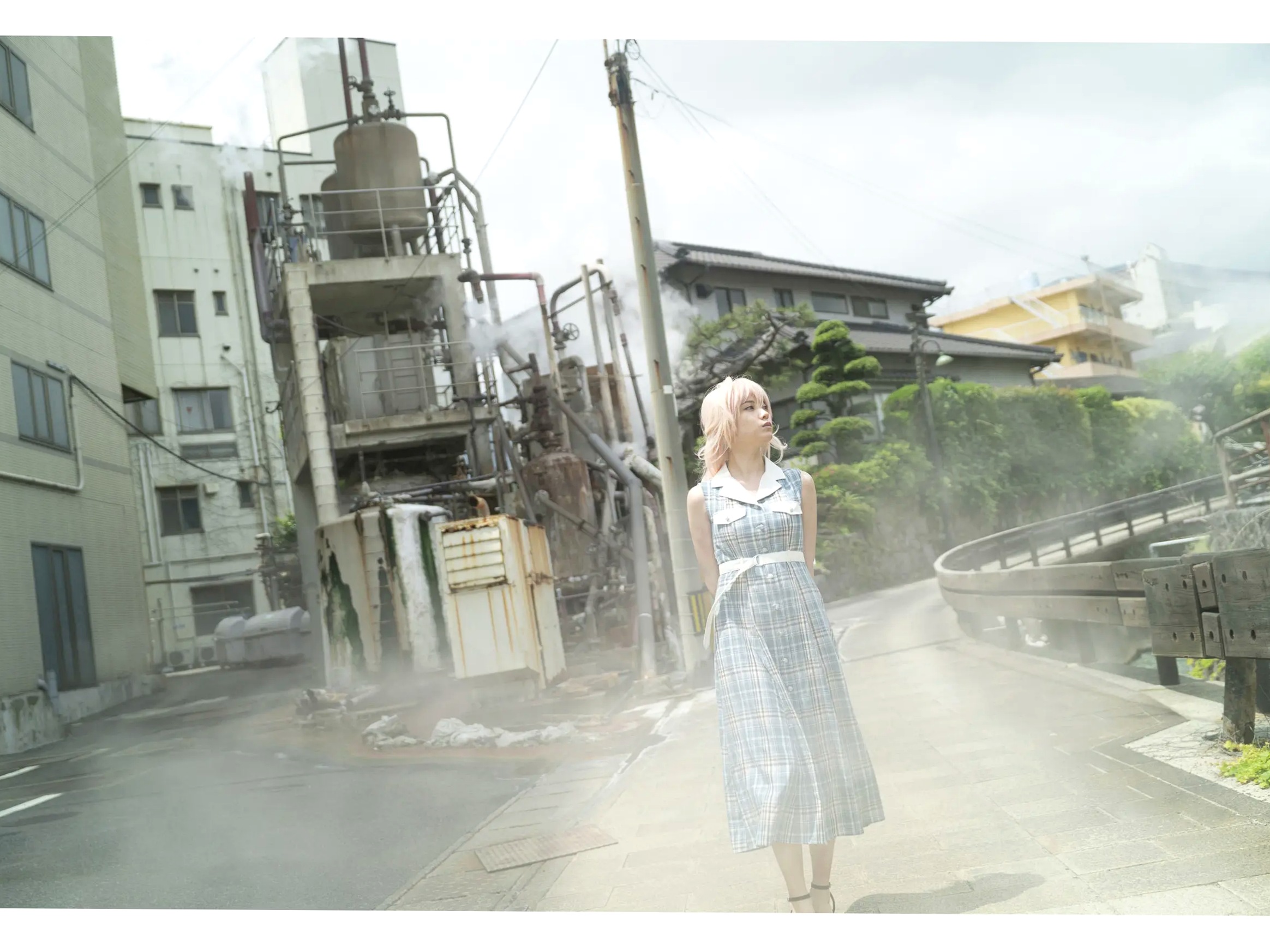 桃月なしこ - 不器用な先輩。