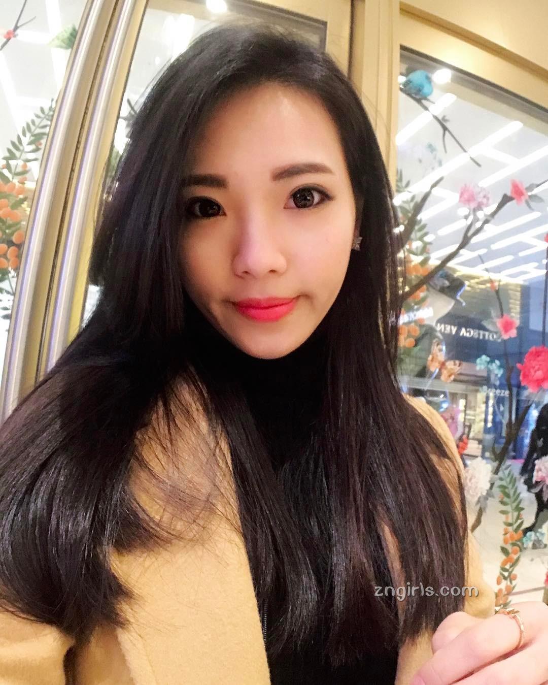 鼎泰丰正妹员工「黄淑萌」 比基尼爆出大白包子!