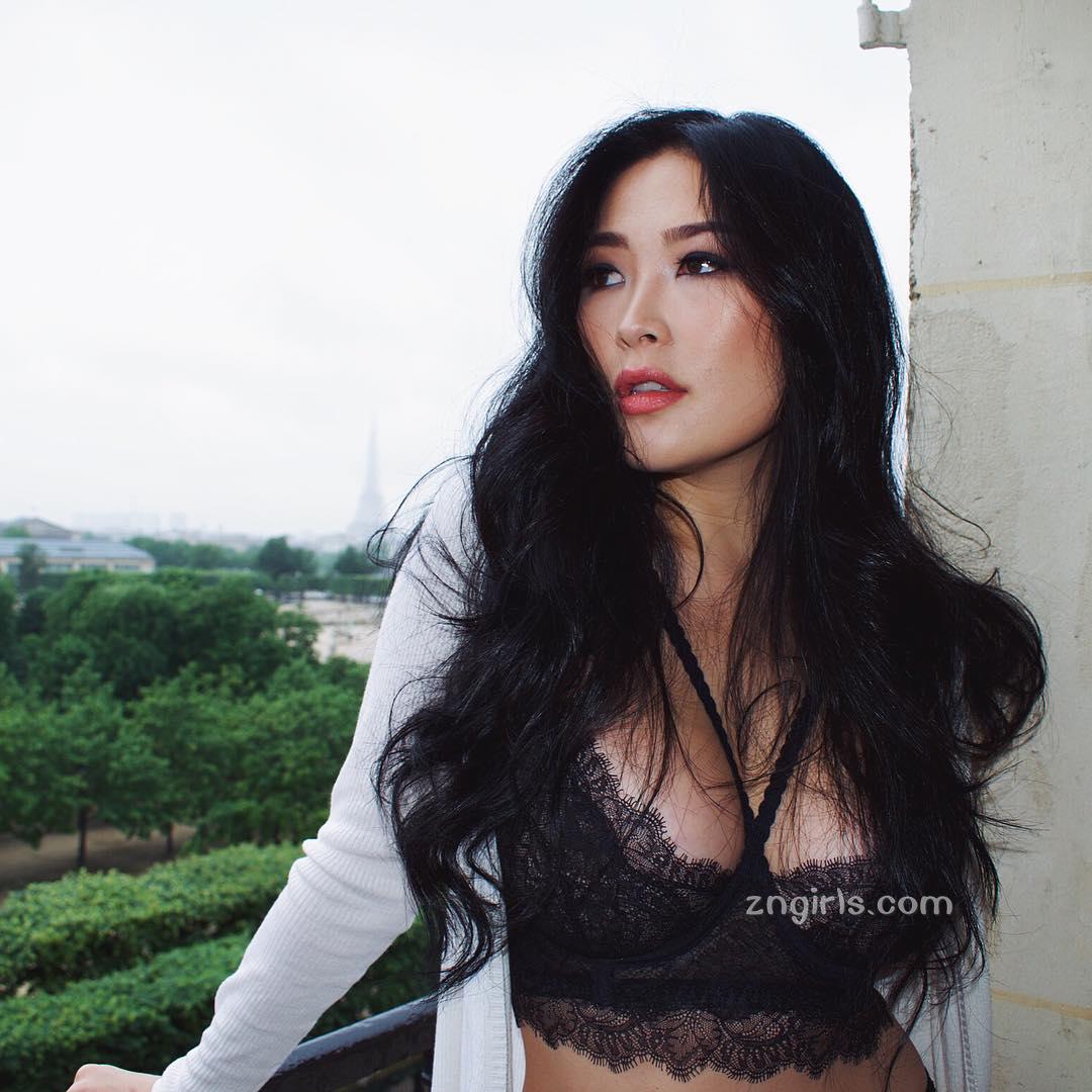 混血就是正!Ana Dari的完美曲线把空姐都比下去了