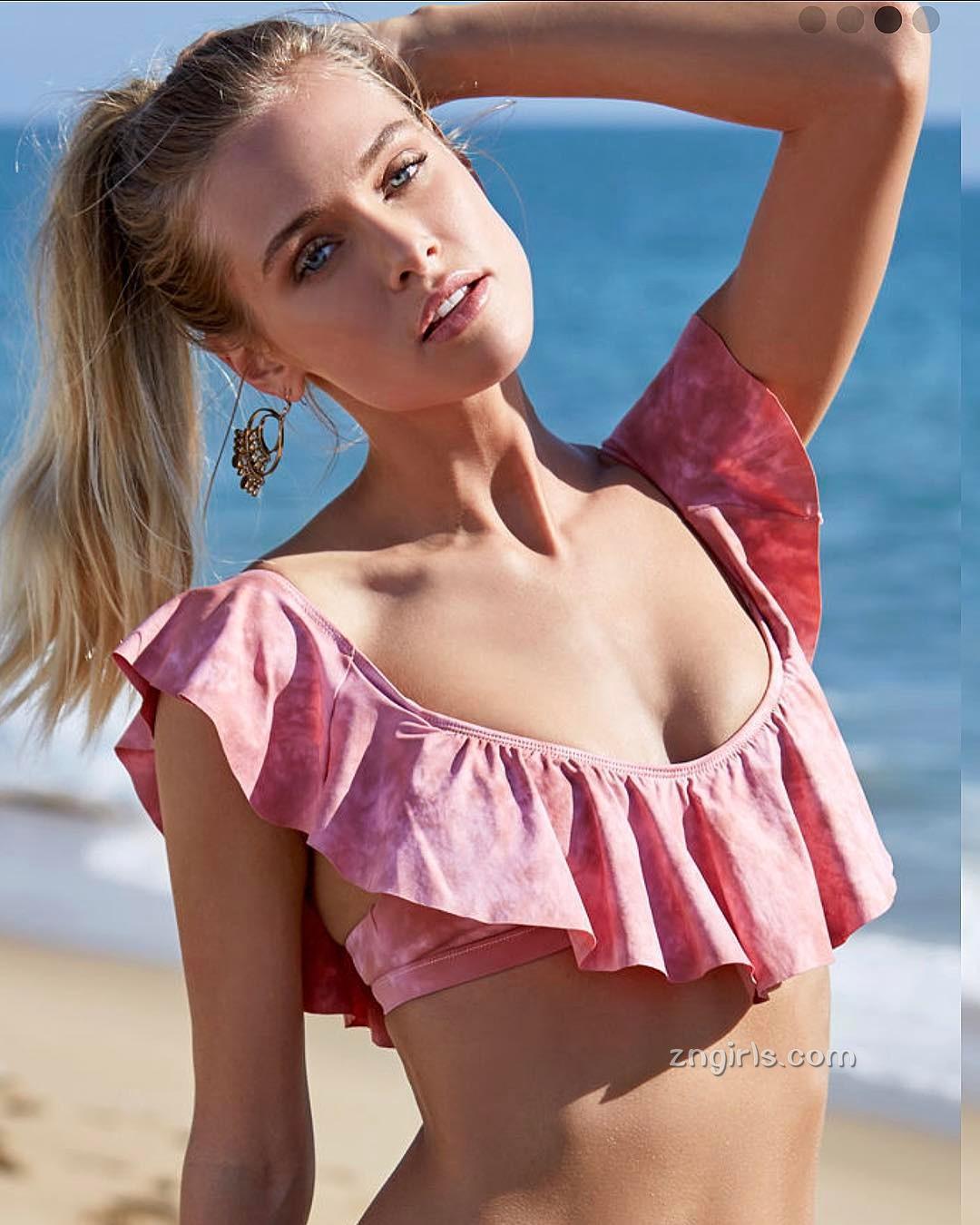神正!极品妹「Ellie Ottaway」 全身散发迷人魅力