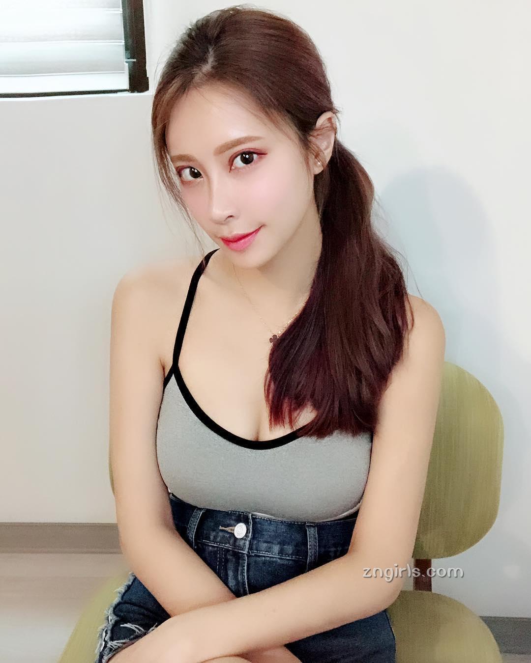 高挑正妹杨黛比 夏天94要看比基尼!