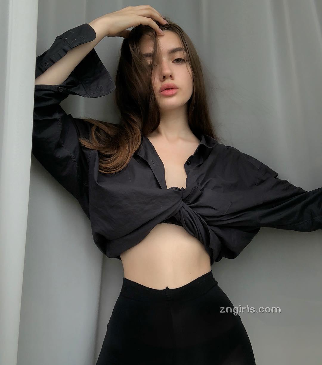 Yana Poplavskaya- 14岁俄罗斯少女的逆天发育!
