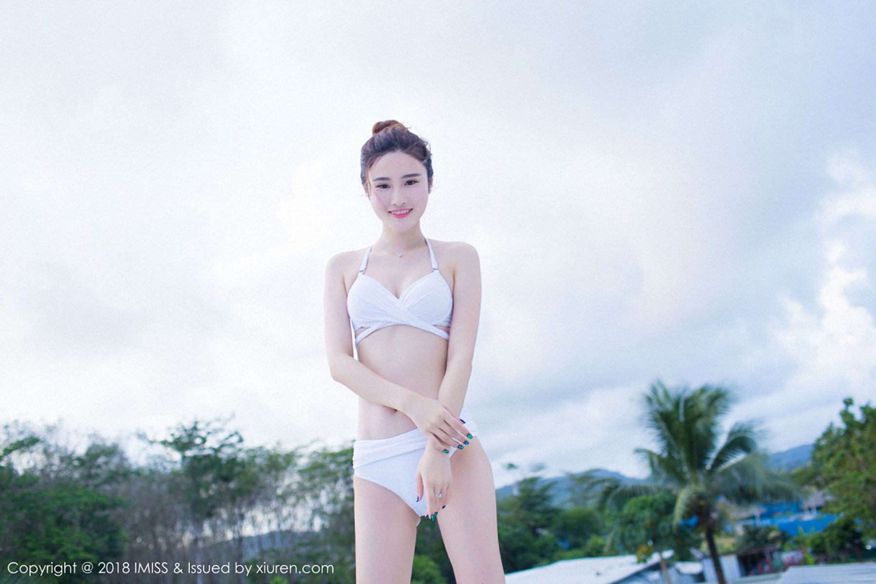 丽质美女艾司 清新靓丽玲珑身材