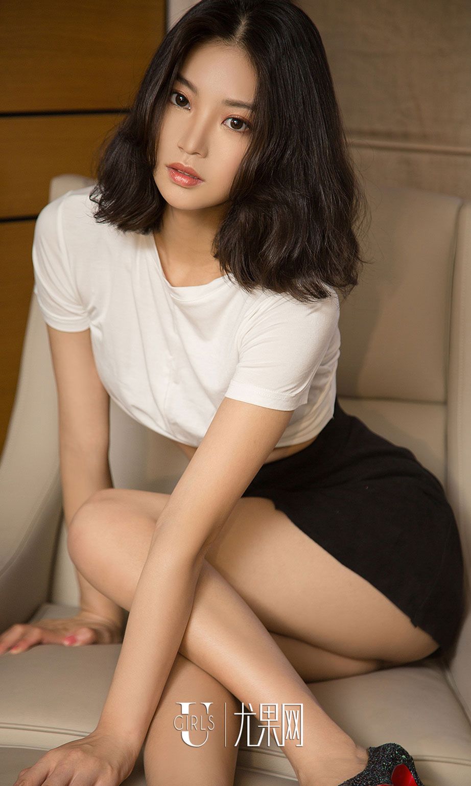 短发俏佳人陈晨 五彩斑斓的黑色