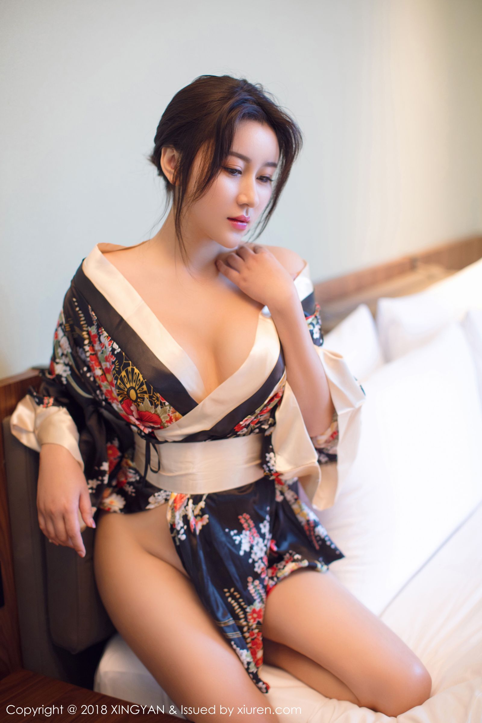 丽质新人希希Cici 蕾丝内衣魅惑和服