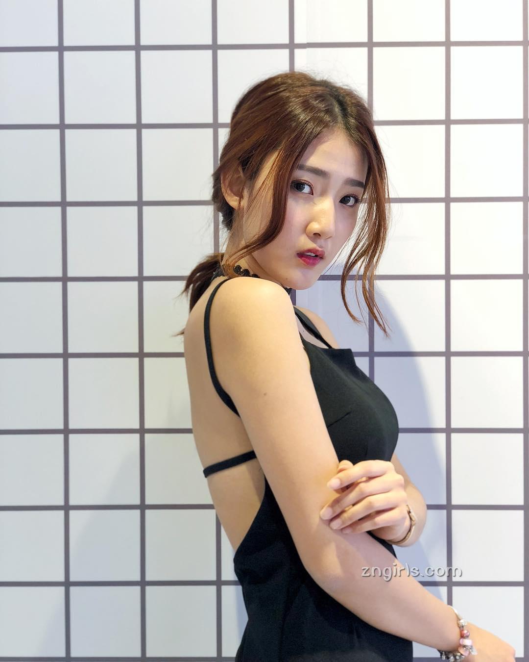 JaQuee- 大马正妹紧身路线好诱人