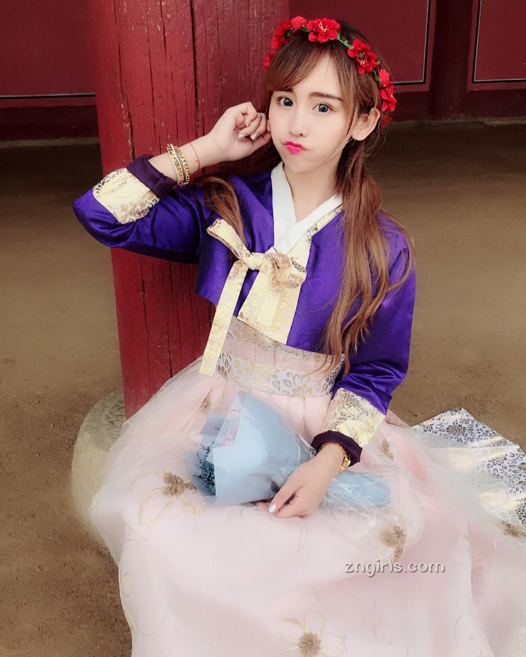 S型台妹Irene Huang,最爱开胸泳衣