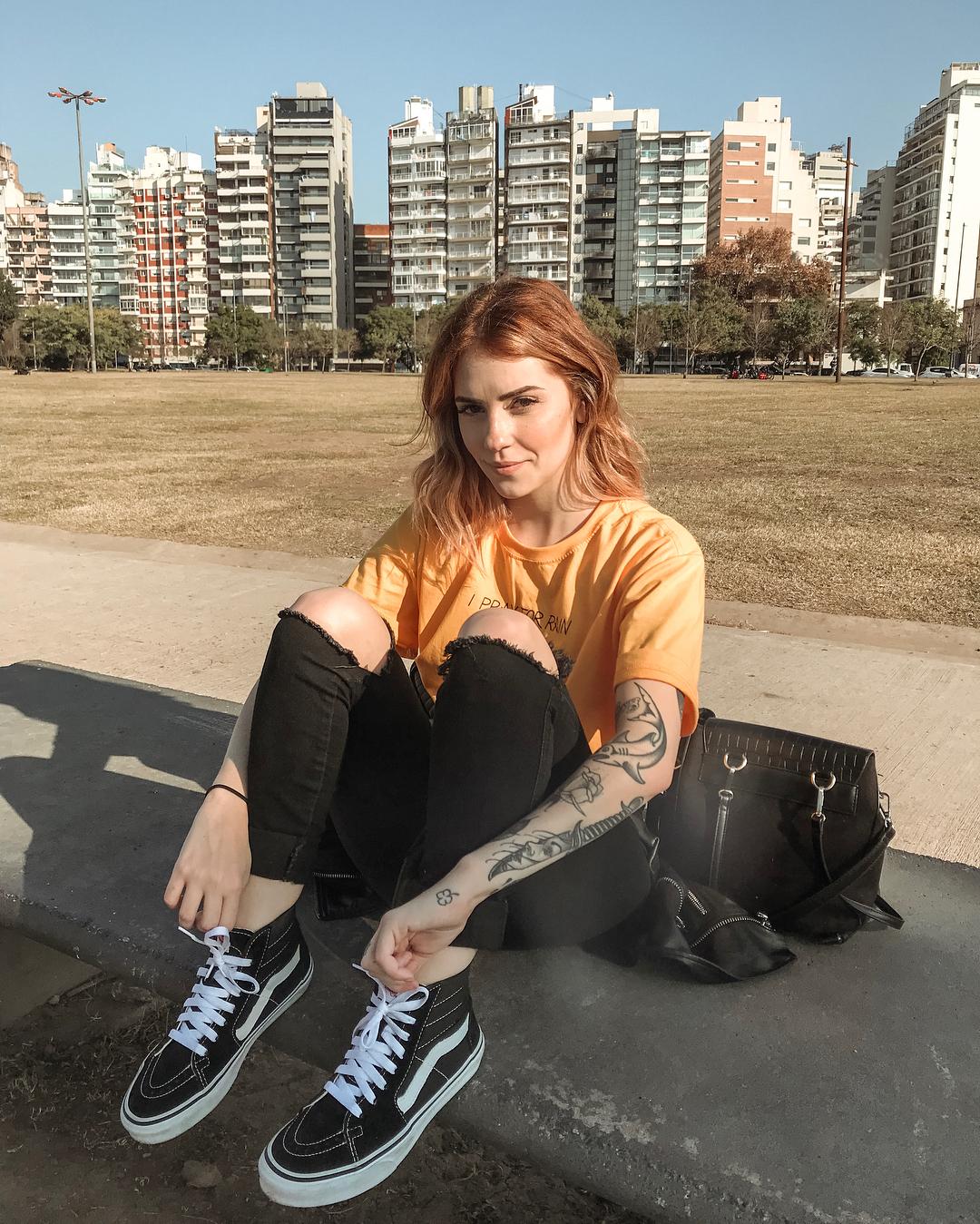 Karol Queiroz- 巴西热妹火辣美图