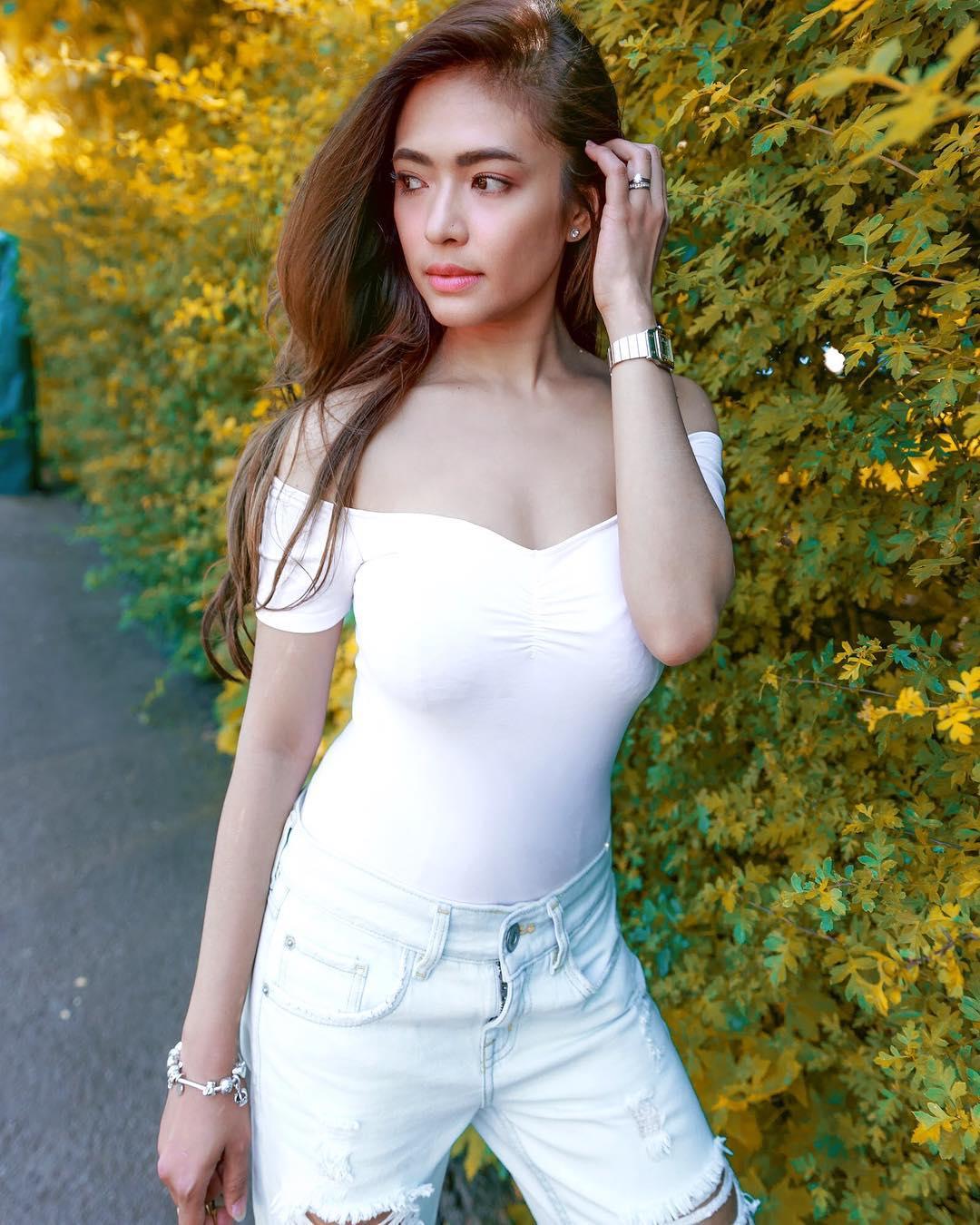Valerie Pablo Garcia- 性感菲律宾人妻美照