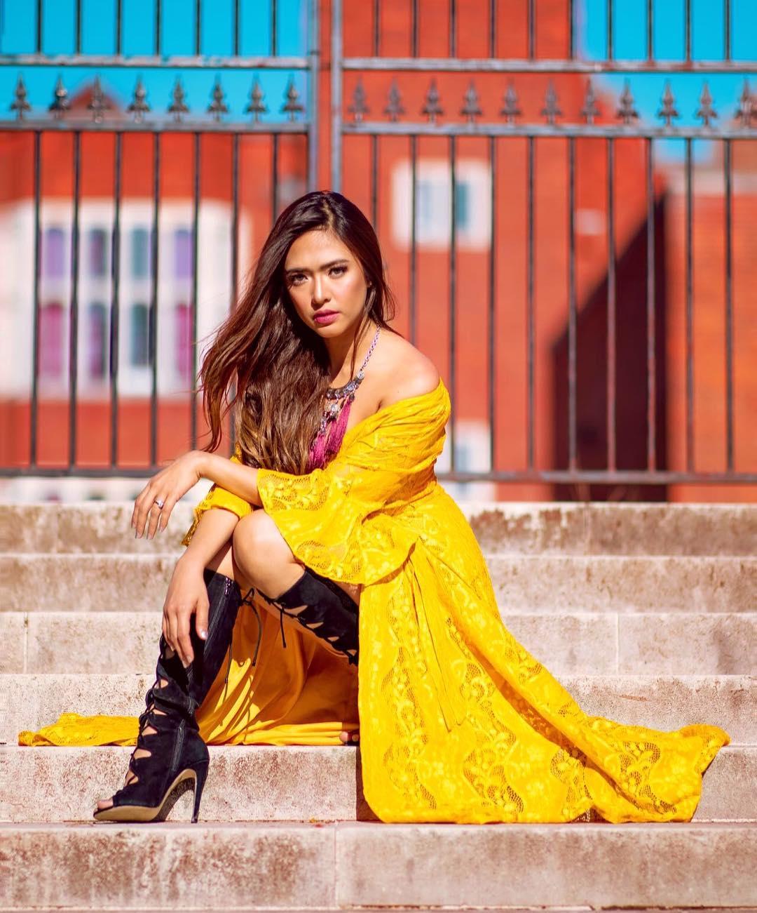Valerie Pablo Garcia- 性感菲律宾人妻美照
