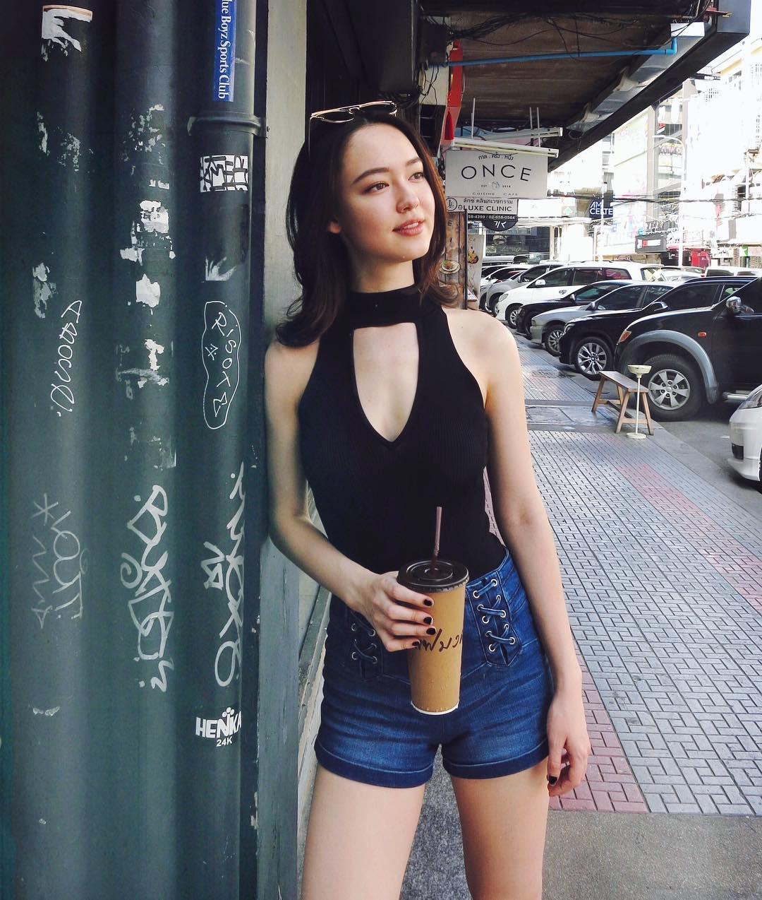 智欣(Fiona Fussi)- Chanel的御用红人素颜美照
