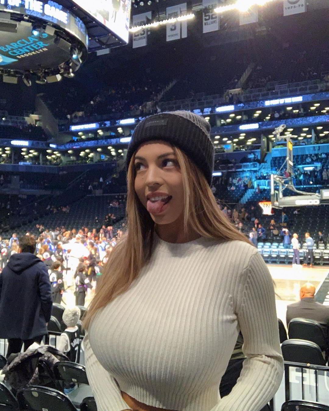 Danielley Ayala- 一手难掌握的大很有挑战性
