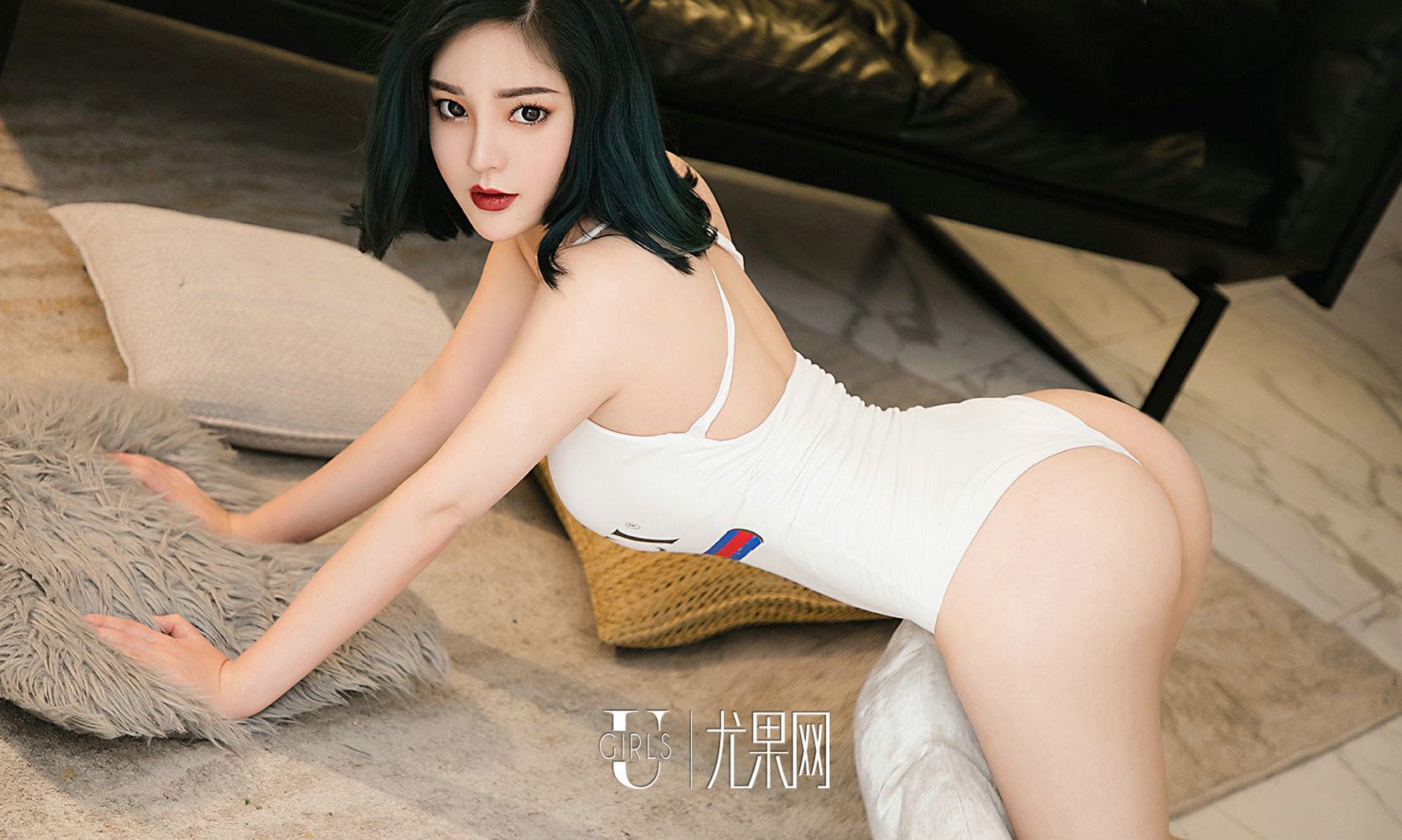 井酱baby坠落凡间 毫不吝啬释放性感