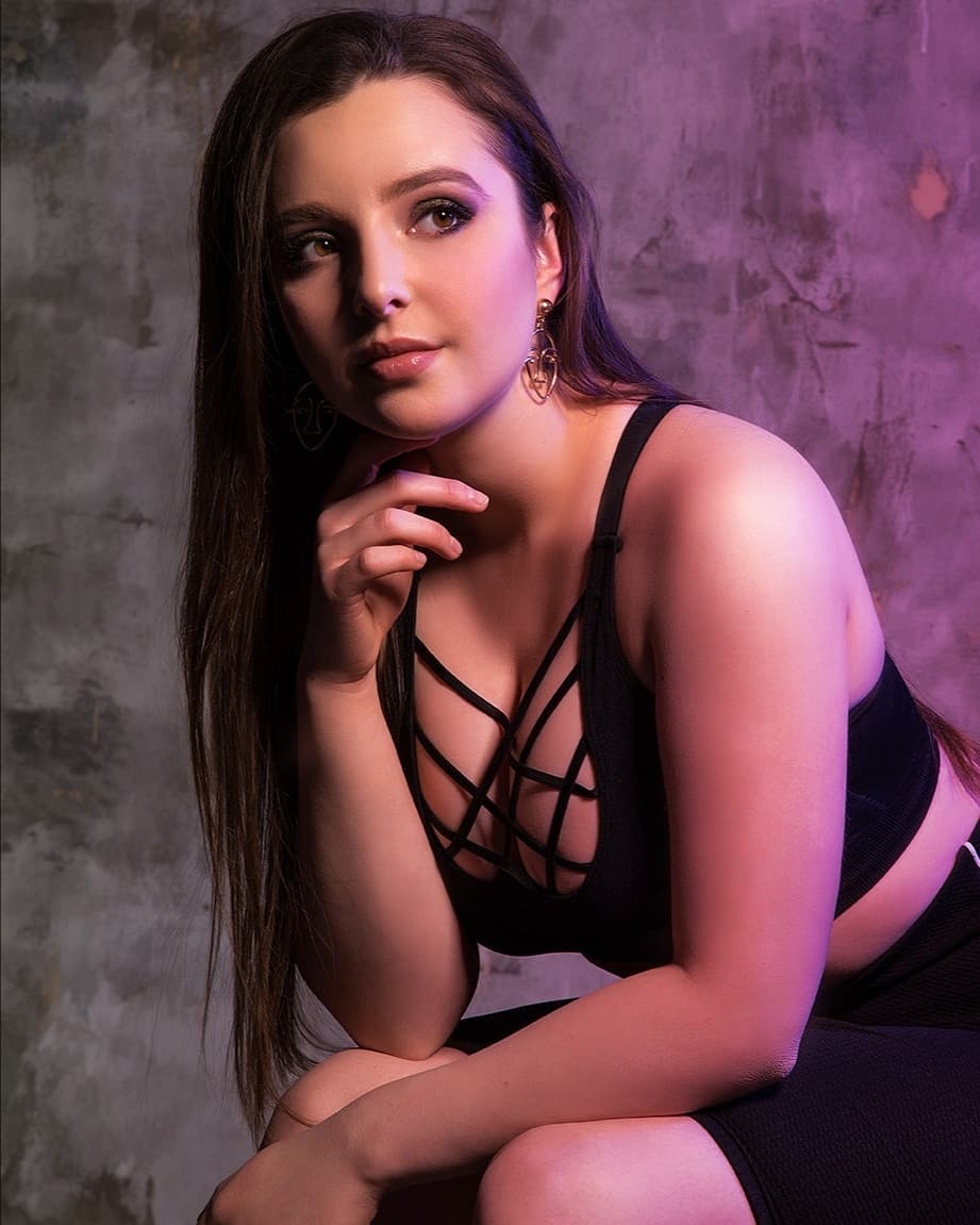Elena Deligioz- 最清纯的俄罗斯女兵