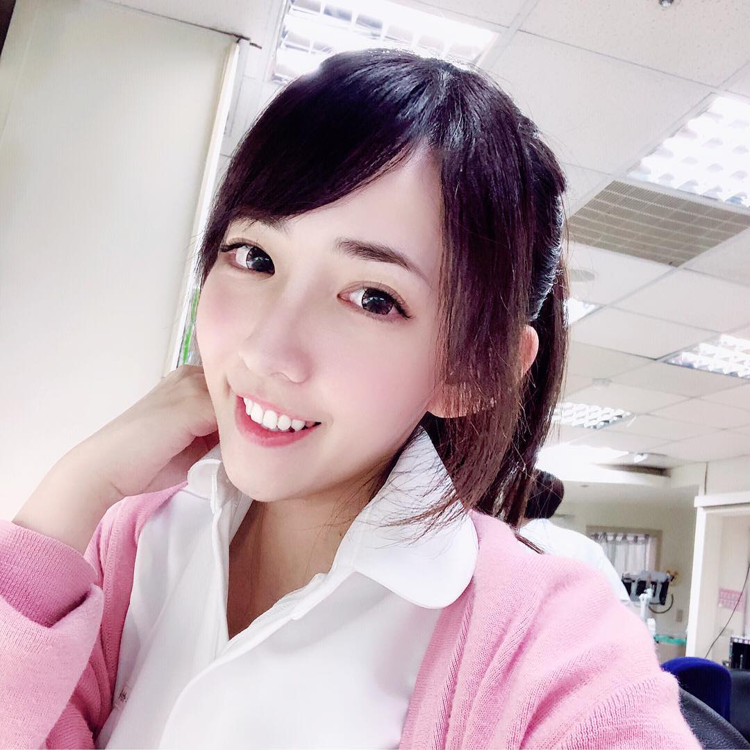 台湾美女护士Elle 女神白衣天使