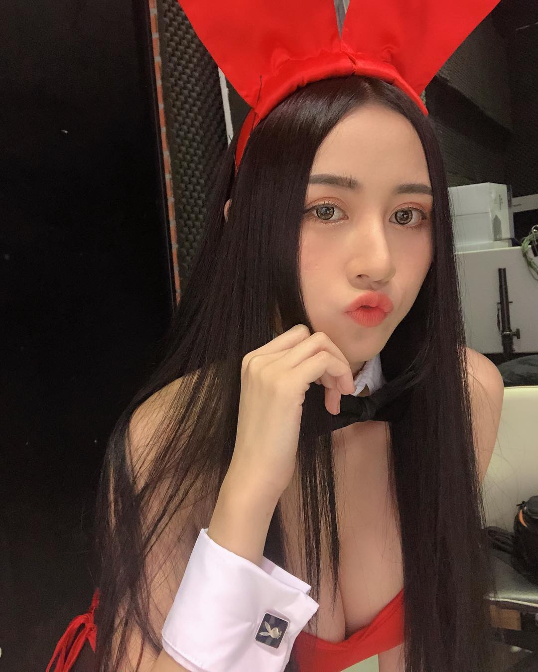 Bunny Donut- 泰国正妹小兔脱衣大绝放出
