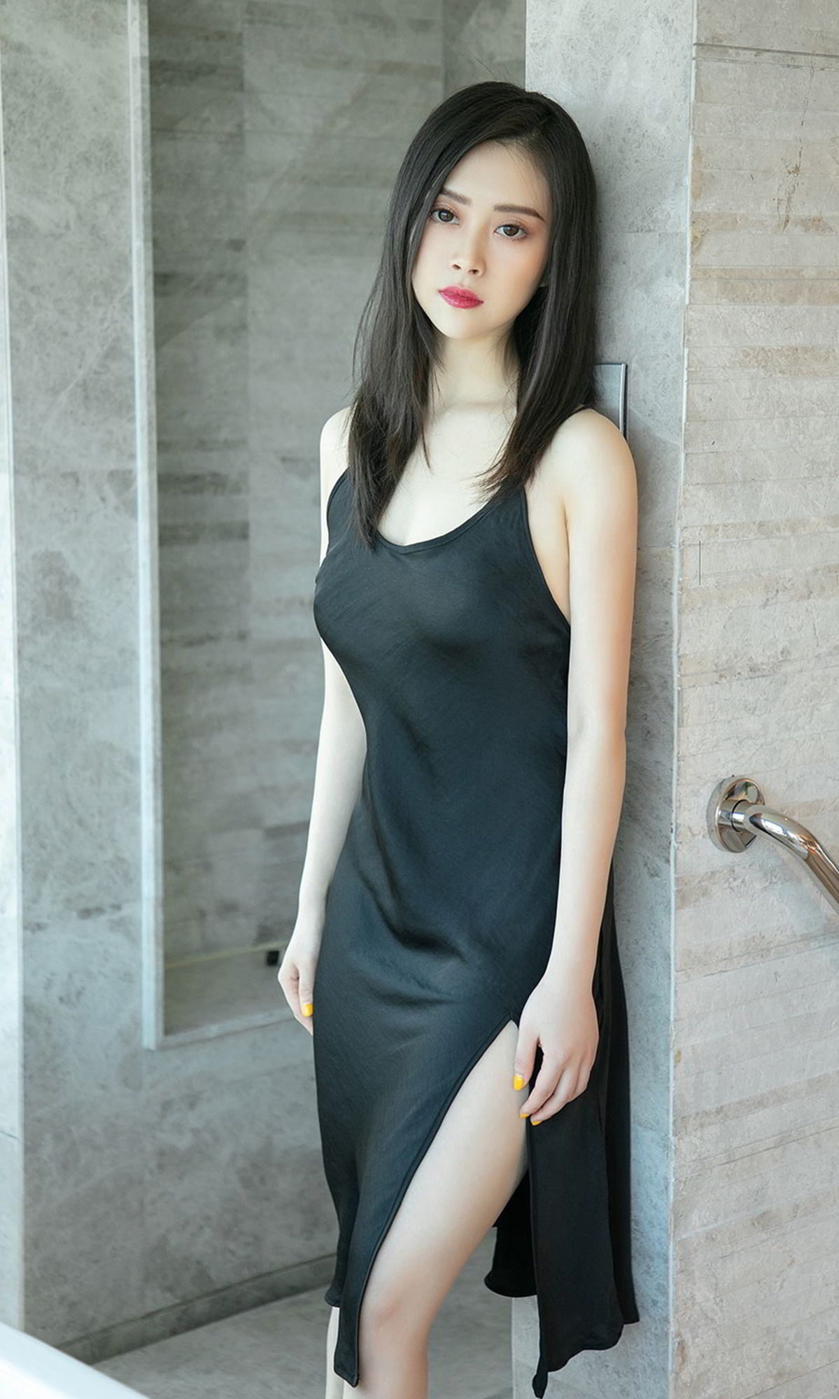 我的女友酱惠惠子 男友衬衫黑色礼服