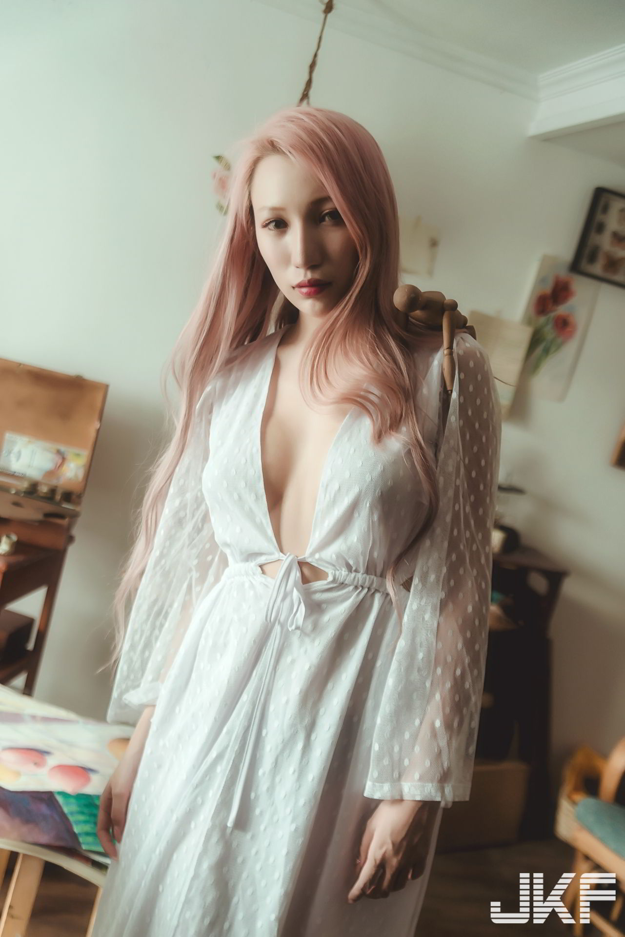 coco美术老师的34G「颜色美胸」期待下次开人体素描课!