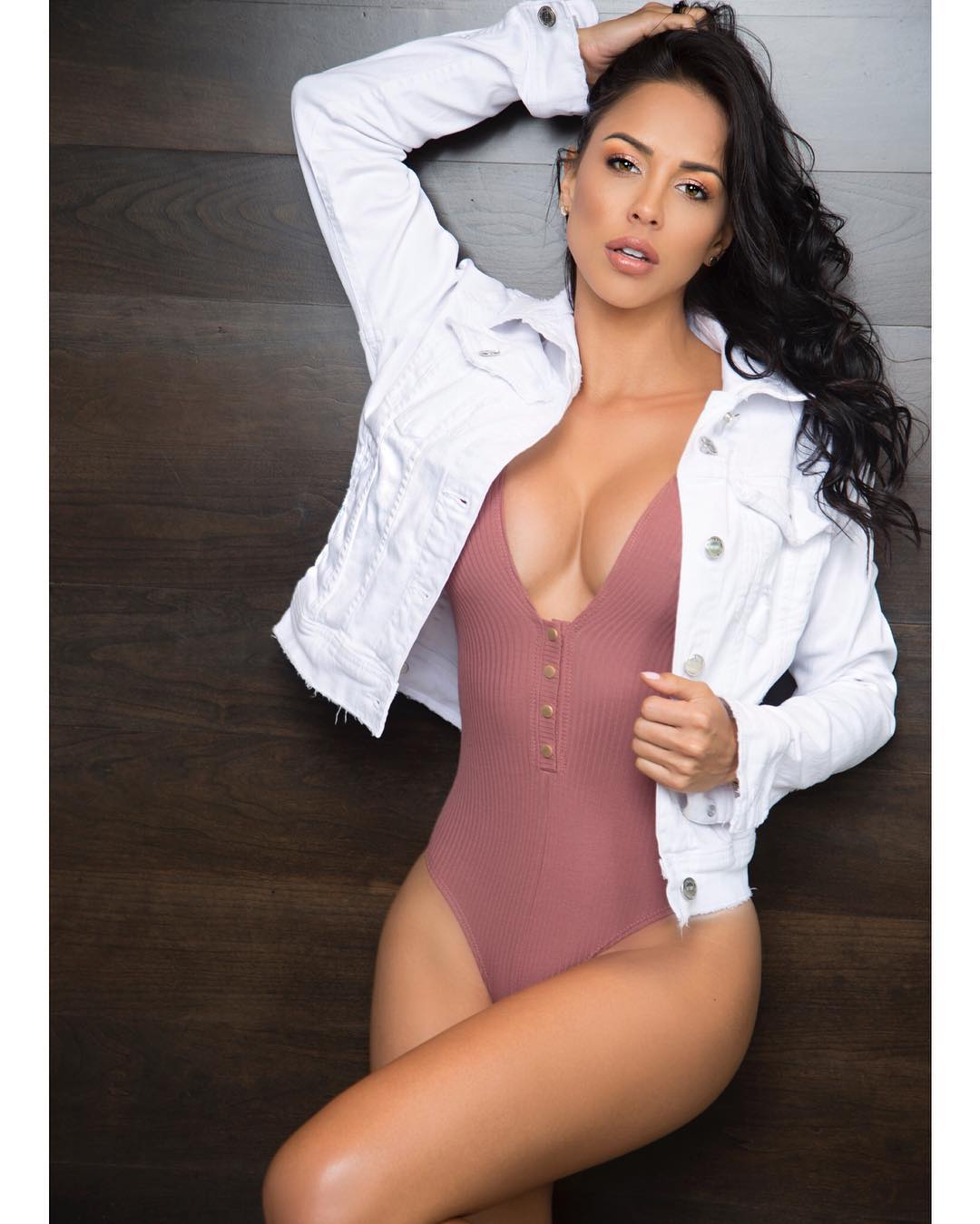 Melissa Riso- 黄金比例!焦糖美女让人想恋爱