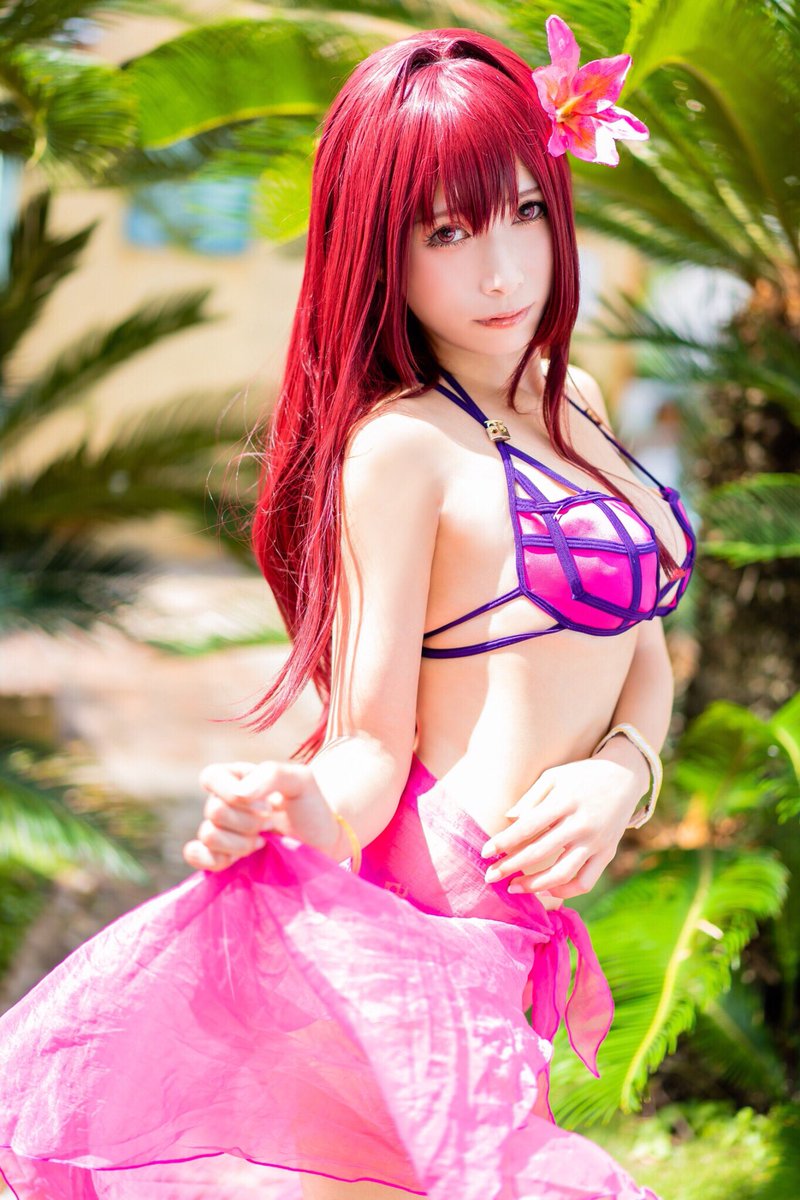 超甜美Coser「JILL」卸下浓妆是个萌妹子