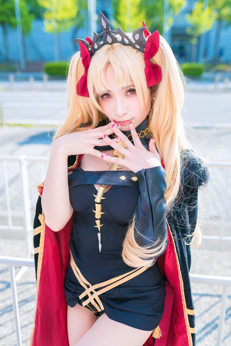 超甜美Coser「JILL」卸下浓妆是个萌妹子