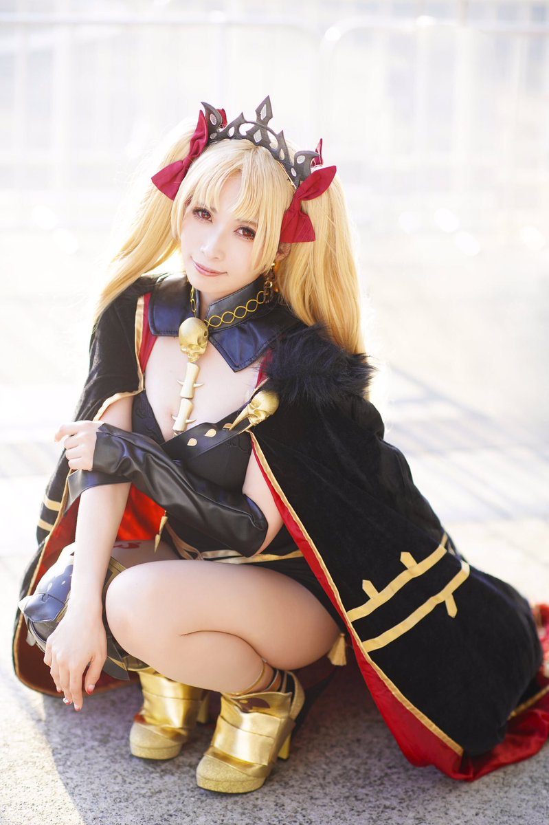 超甜美Coser「JILL」卸下浓妆是个萌妹子