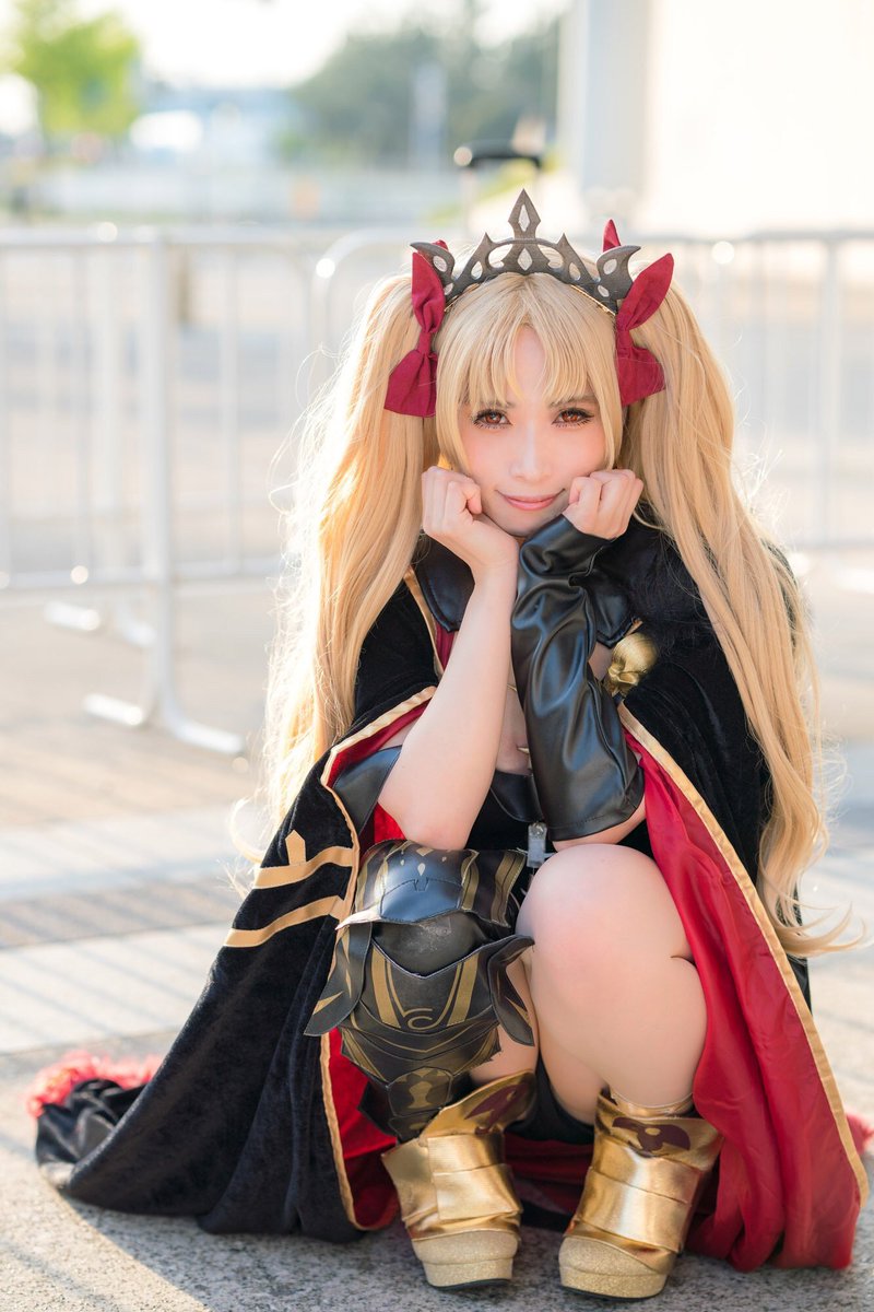 超甜美Coser「JILL」卸下浓妆是个萌妹子