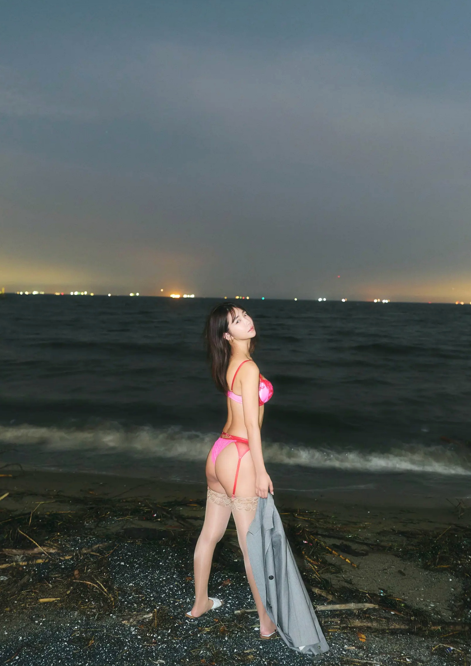 天羽希純 - タ?イタン?ミット?ナイト