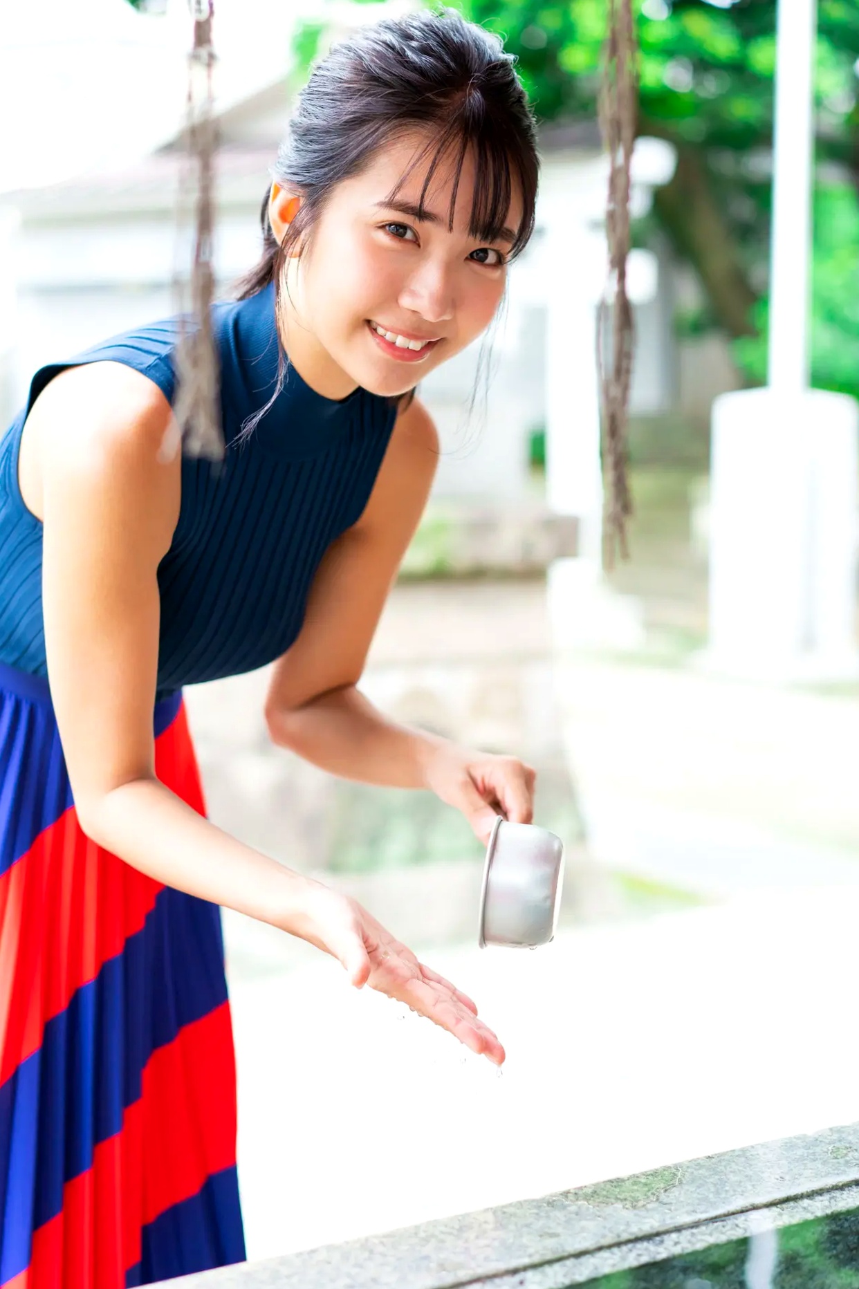 天羽希純 - 钱汤玩耍日系清纯性感写真 黑色泳衣甜美治愈