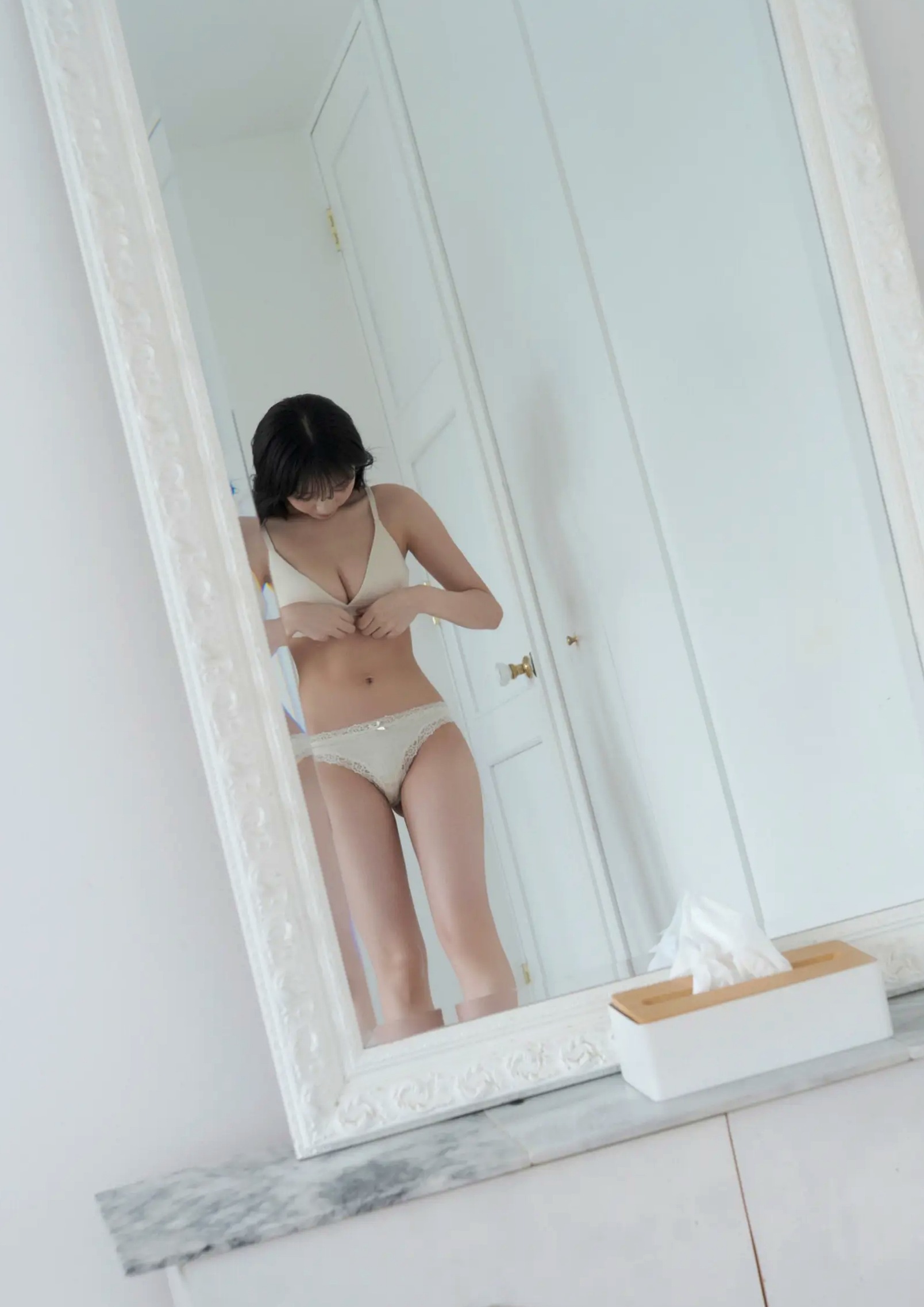 横野すみれ - そのカーブ、反則級!日本女神性感内衣家居私房写真