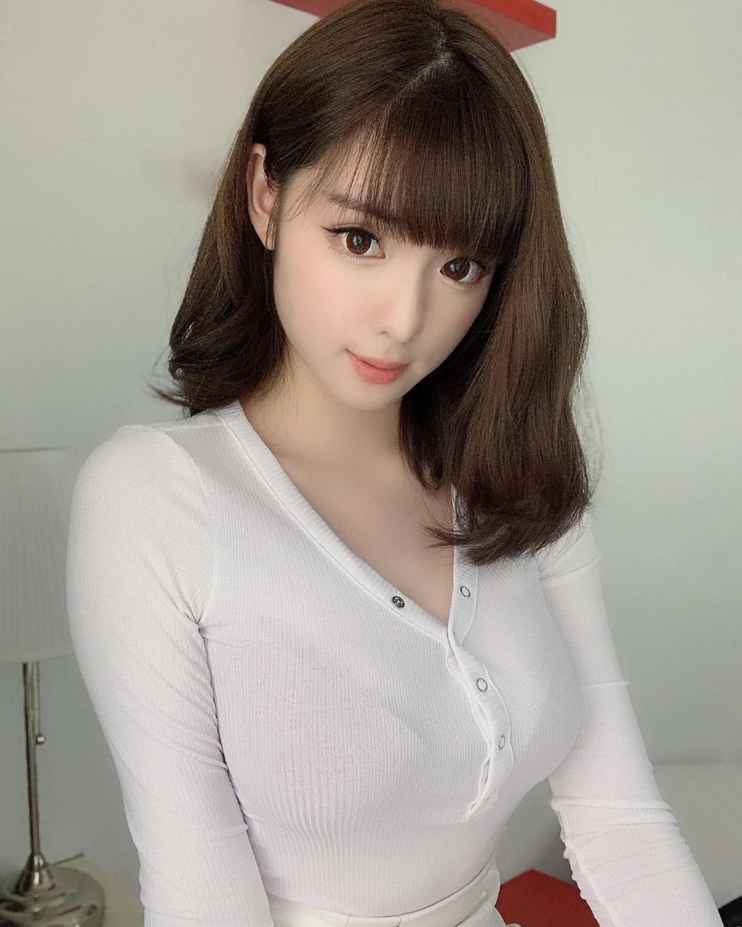 言情小说般梦幻!大马童颜妹「Amy香儿」傲人上围藏不住